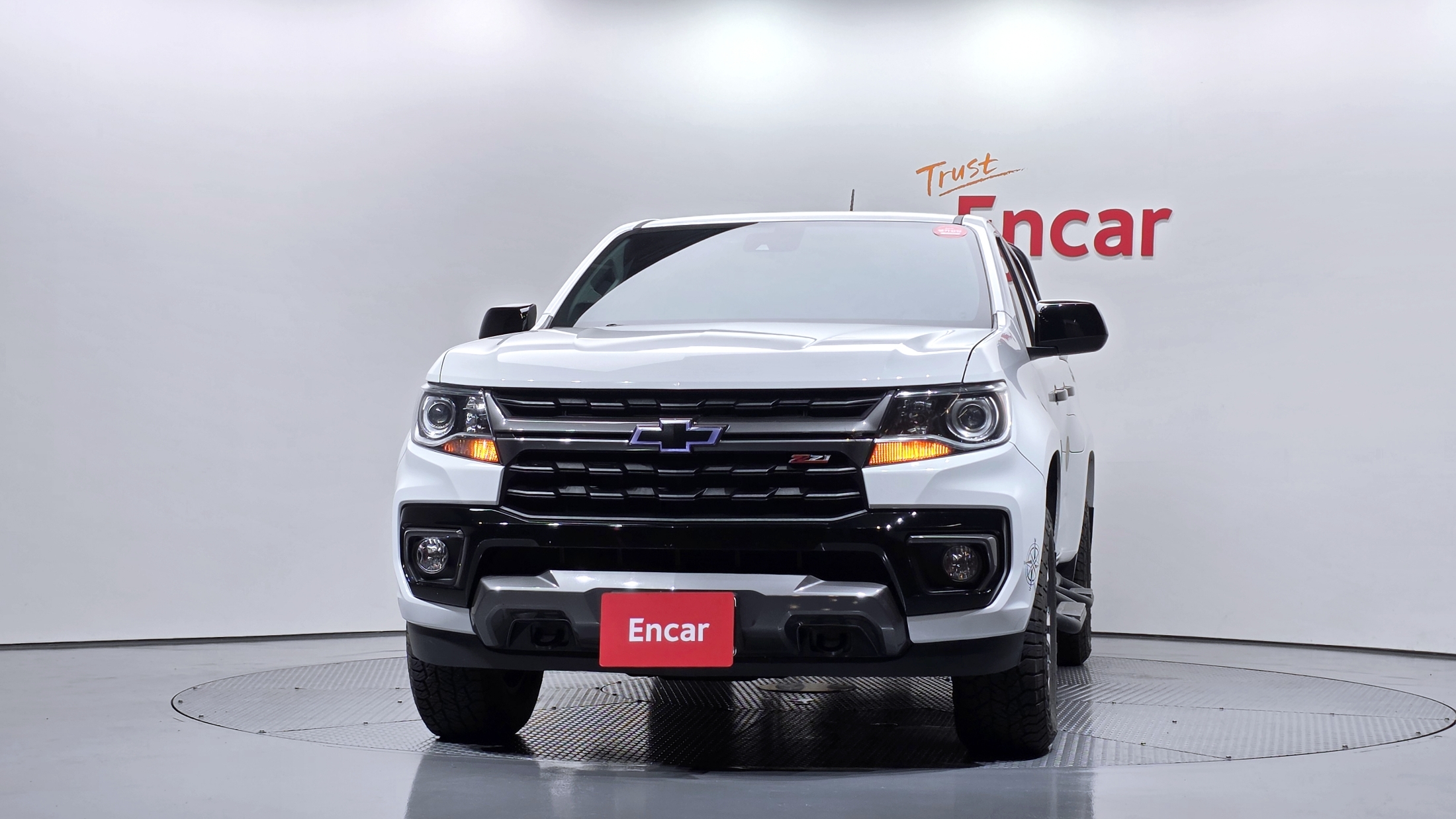 CHEVROLET COLORADO photo 3