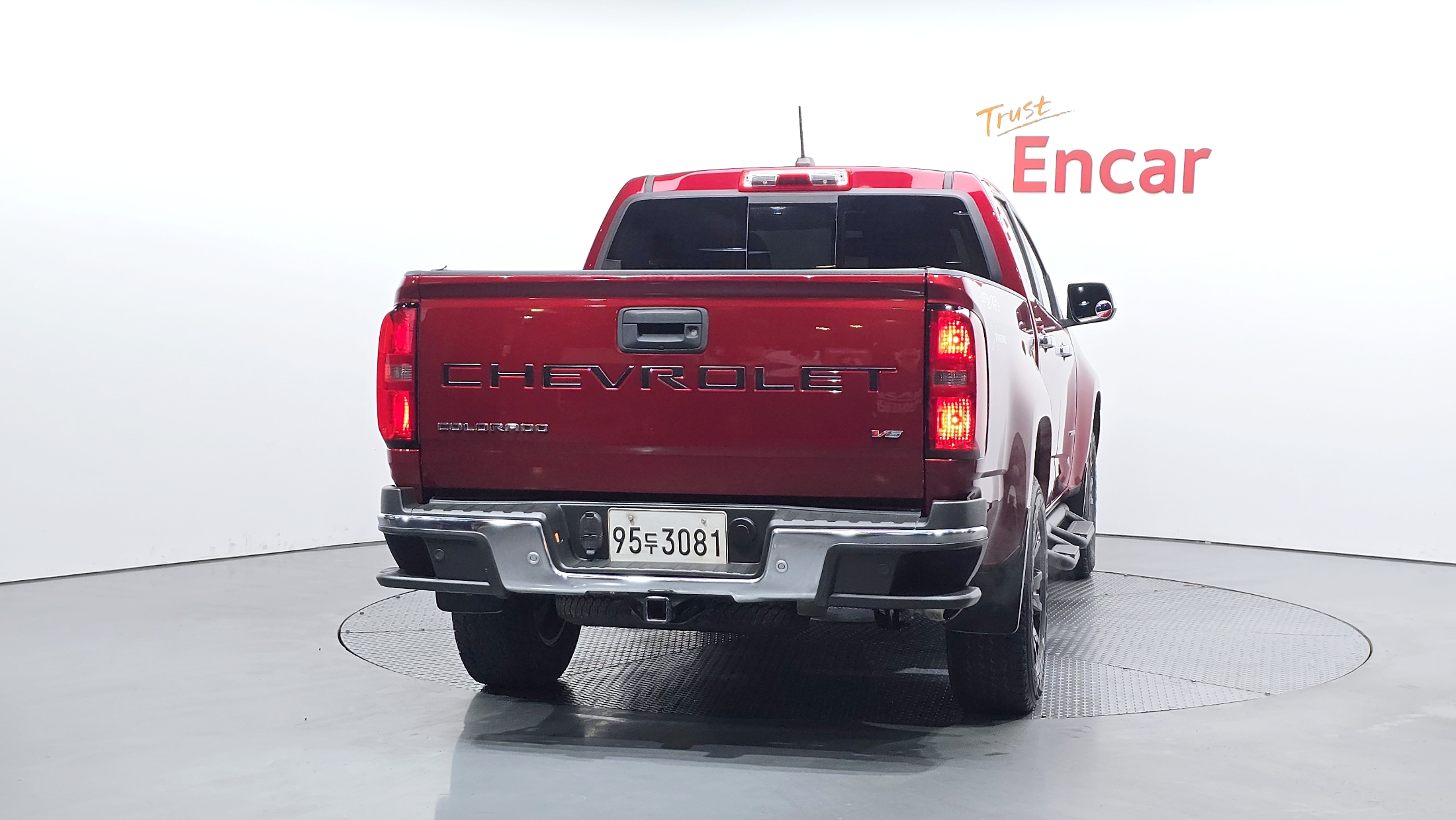 CHEVROLET COLORADO photo 3