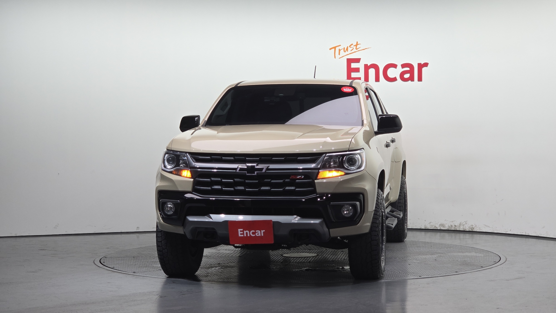 CHEVROLET COLORADO photo 3