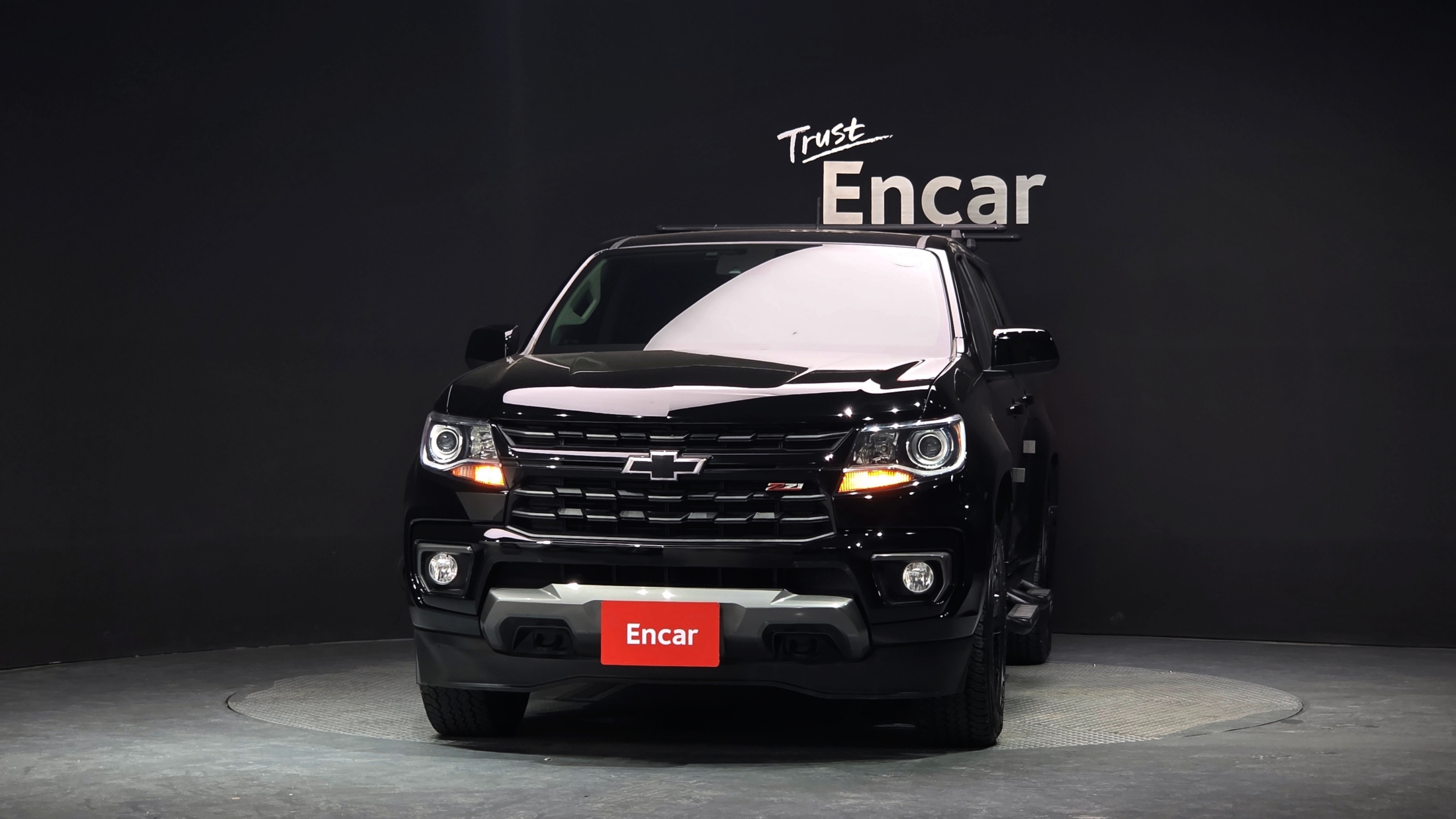 CHEVROLET COLORADO photo 3