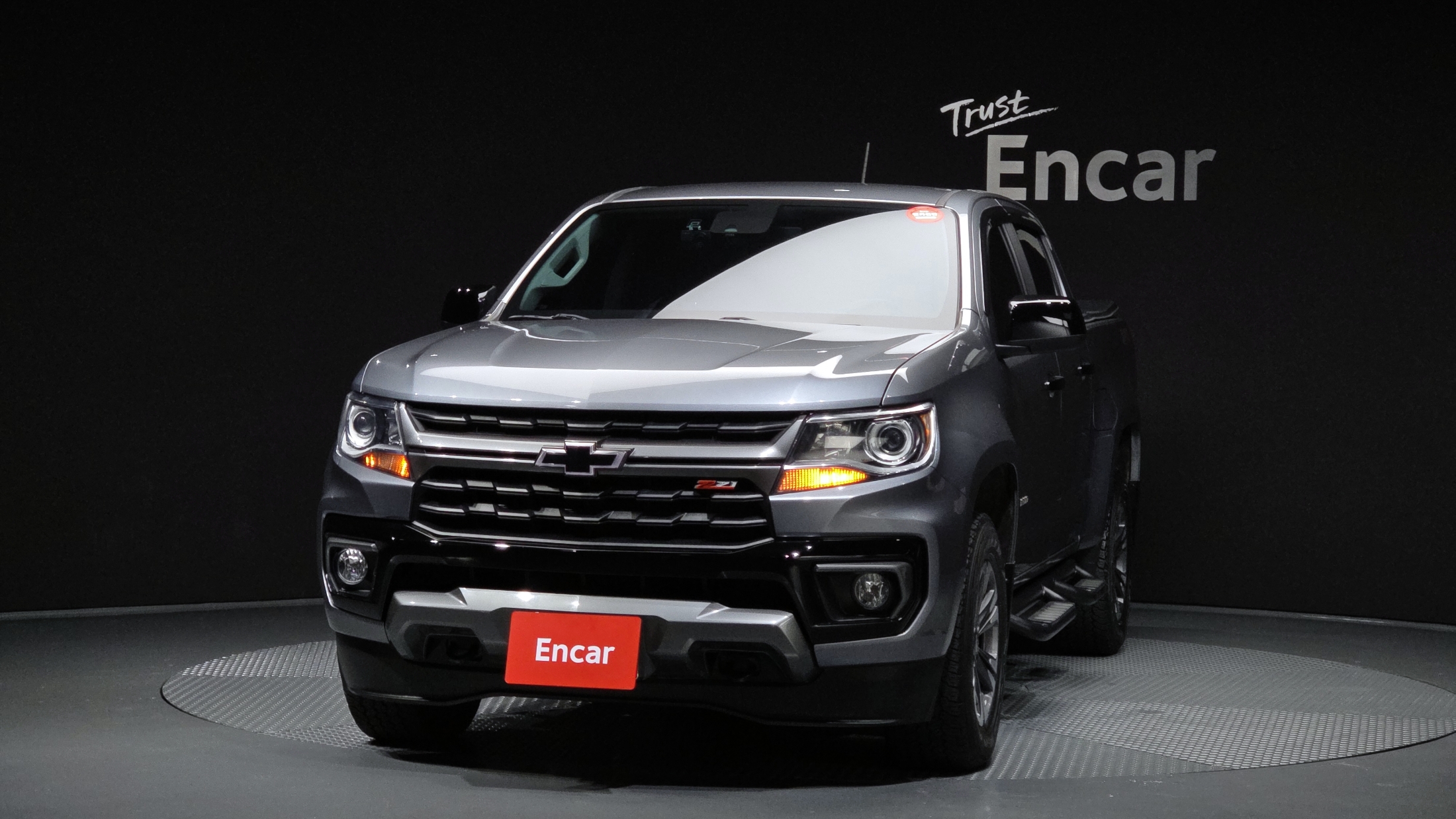 CHEVROLET COLORADO photo 3