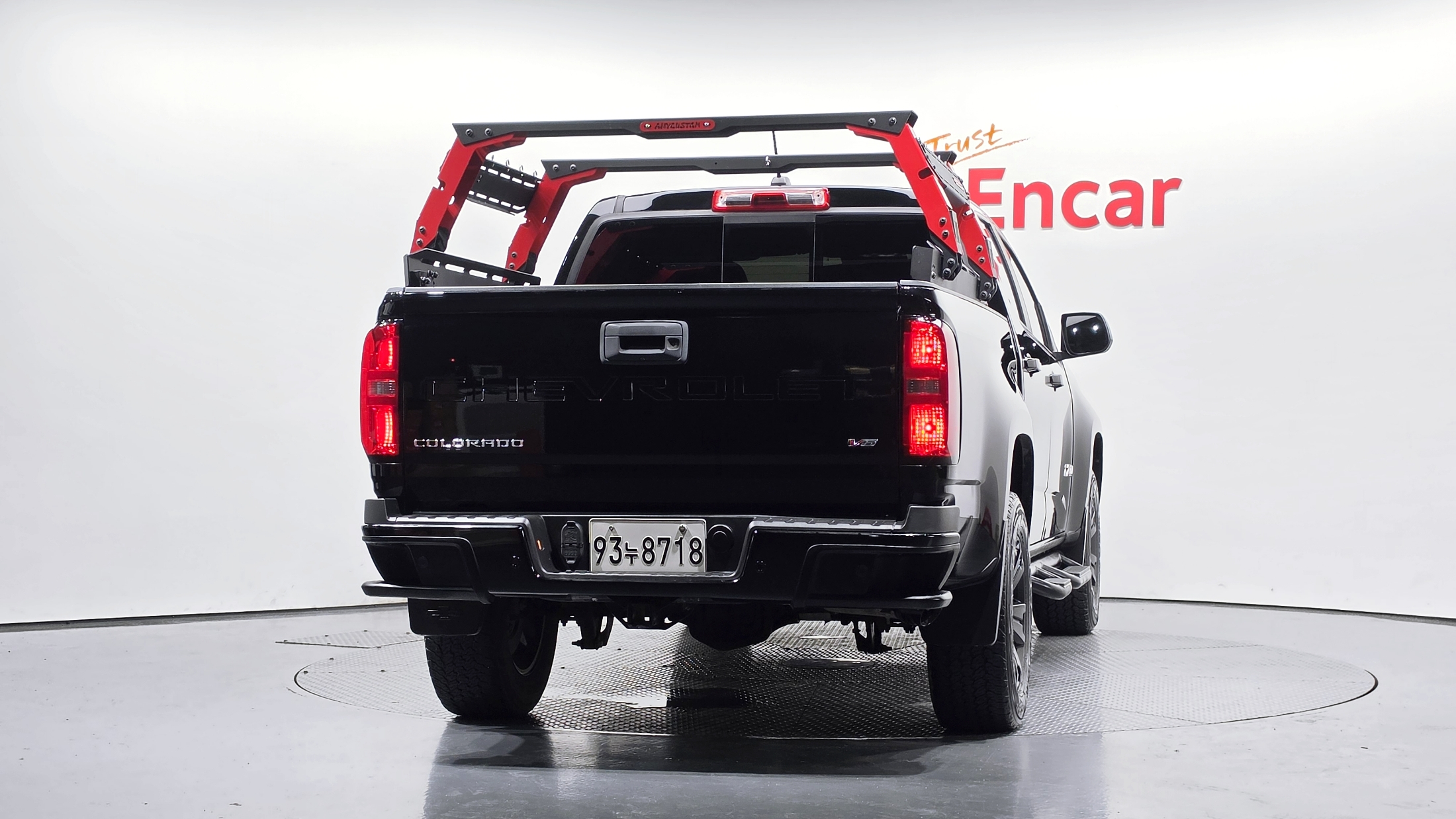 CHEVROLET COLORADO photo 3