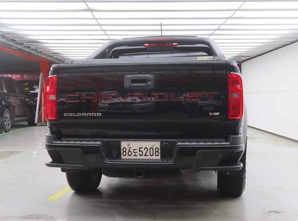 CHEVROLET COLORADO photo 3