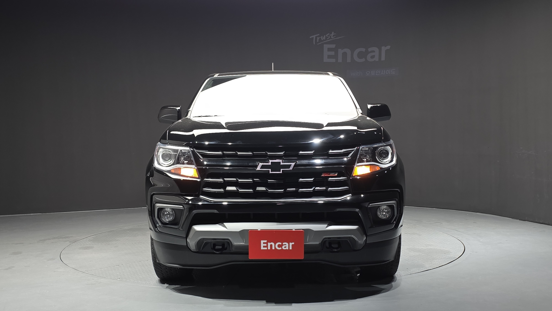 CHEVROLET COLORADO photo 3