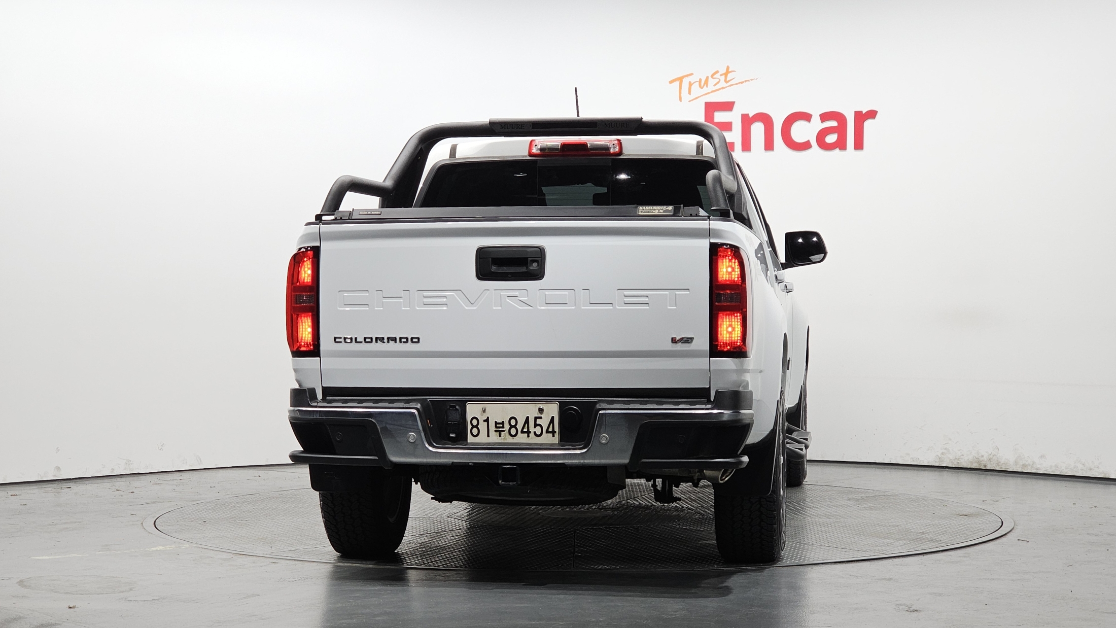 CHEVROLET COLORADO photo 3