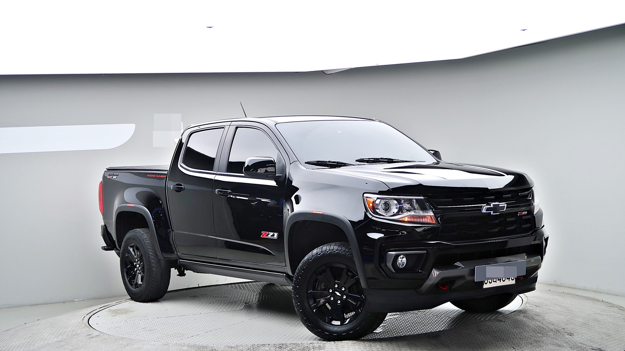 CHEVROLET COLORADO photo 3