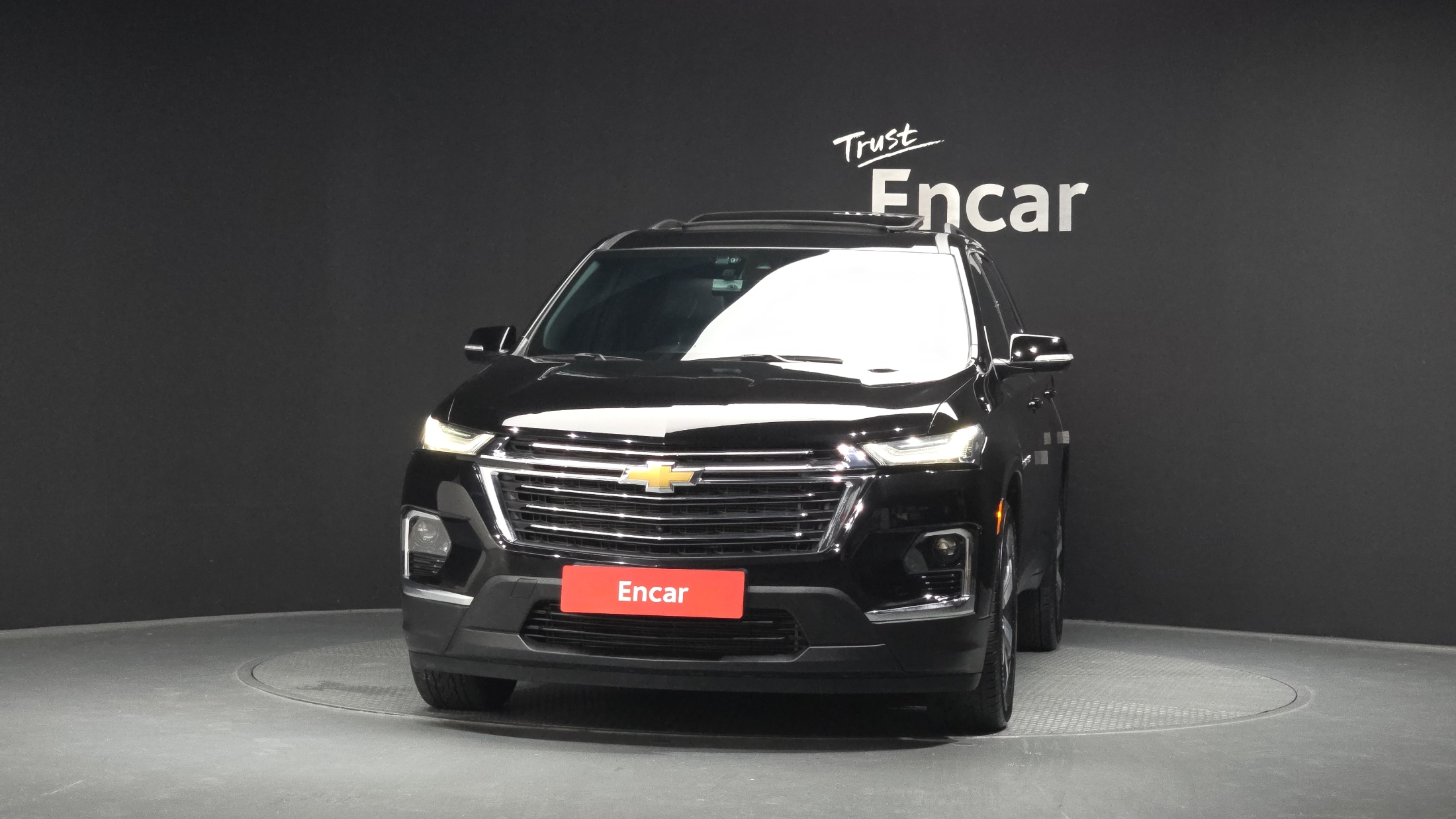CHEVROLET TRAVERSE photo 3
