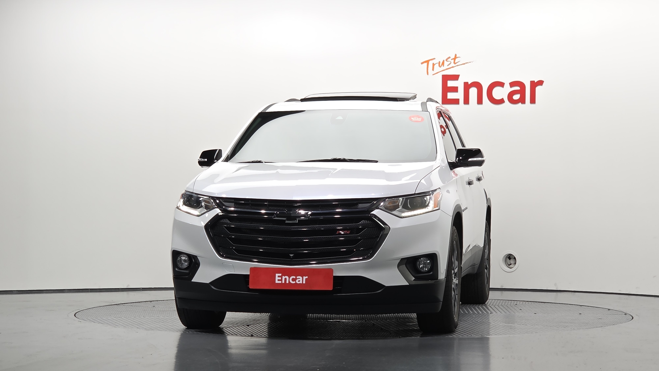 CHEVROLET TRAVERSE photo 3