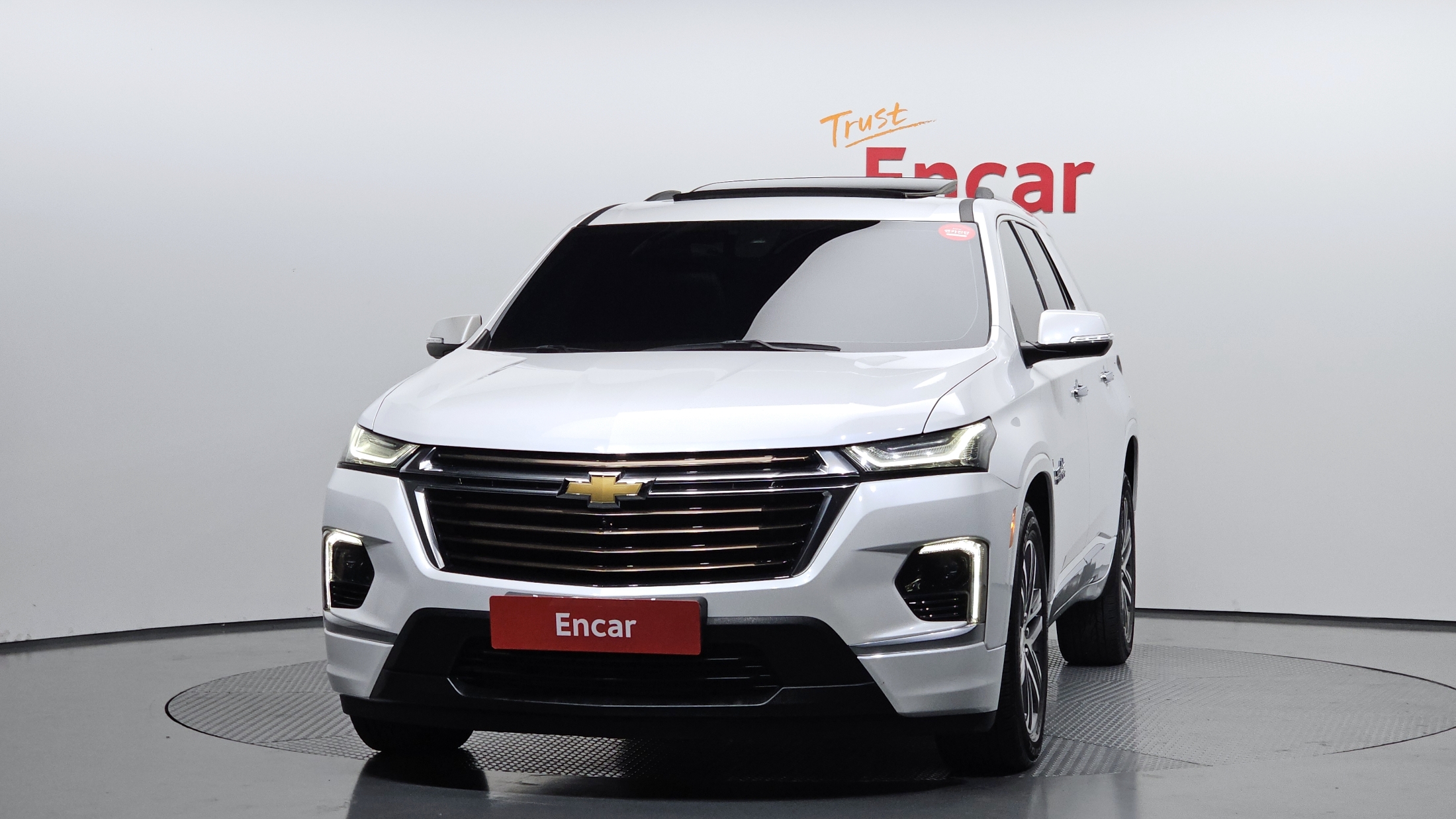 CHEVROLET TRAVERSE photo 3
