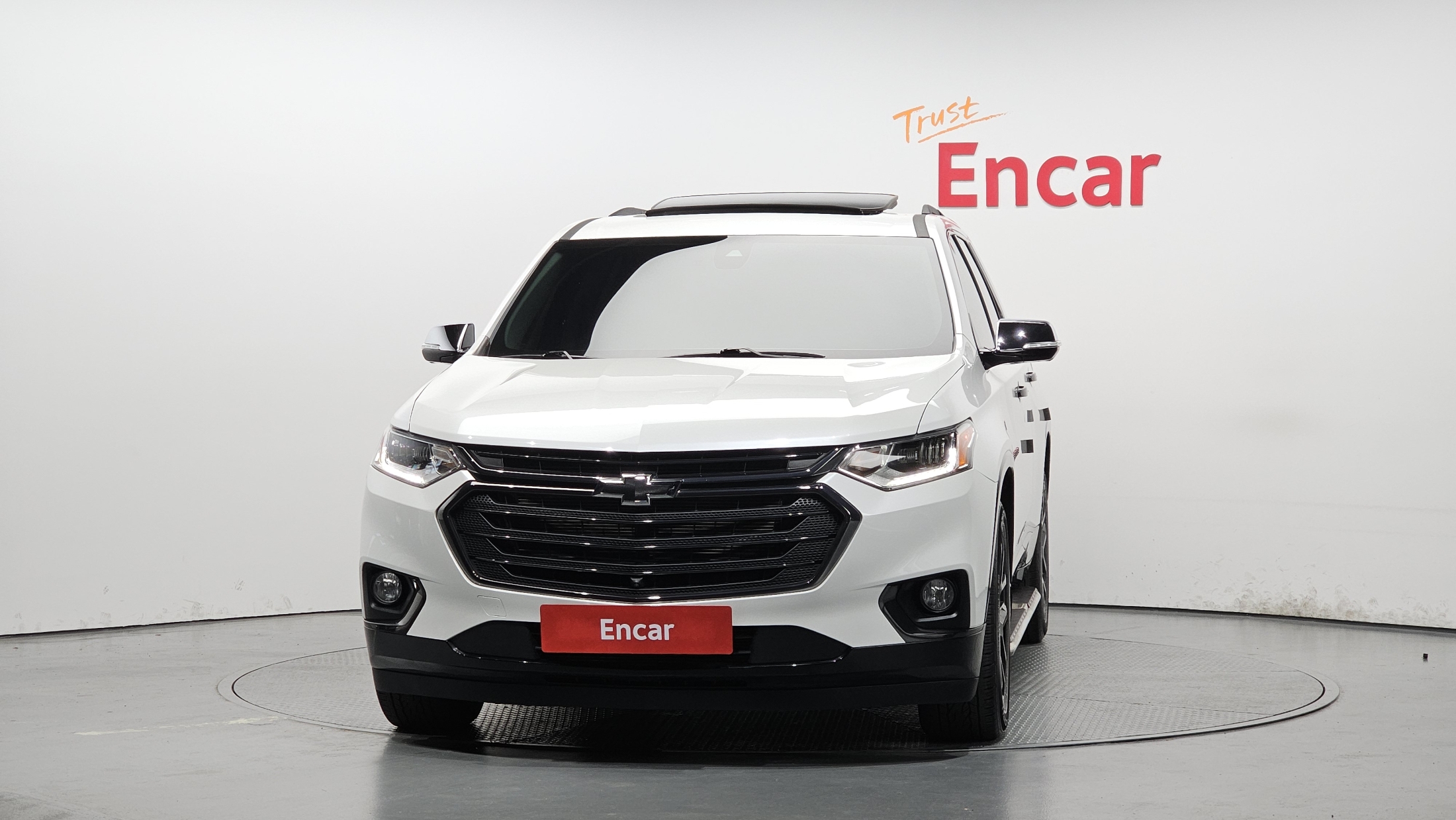 CHEVROLET TRAVERSE photo 3