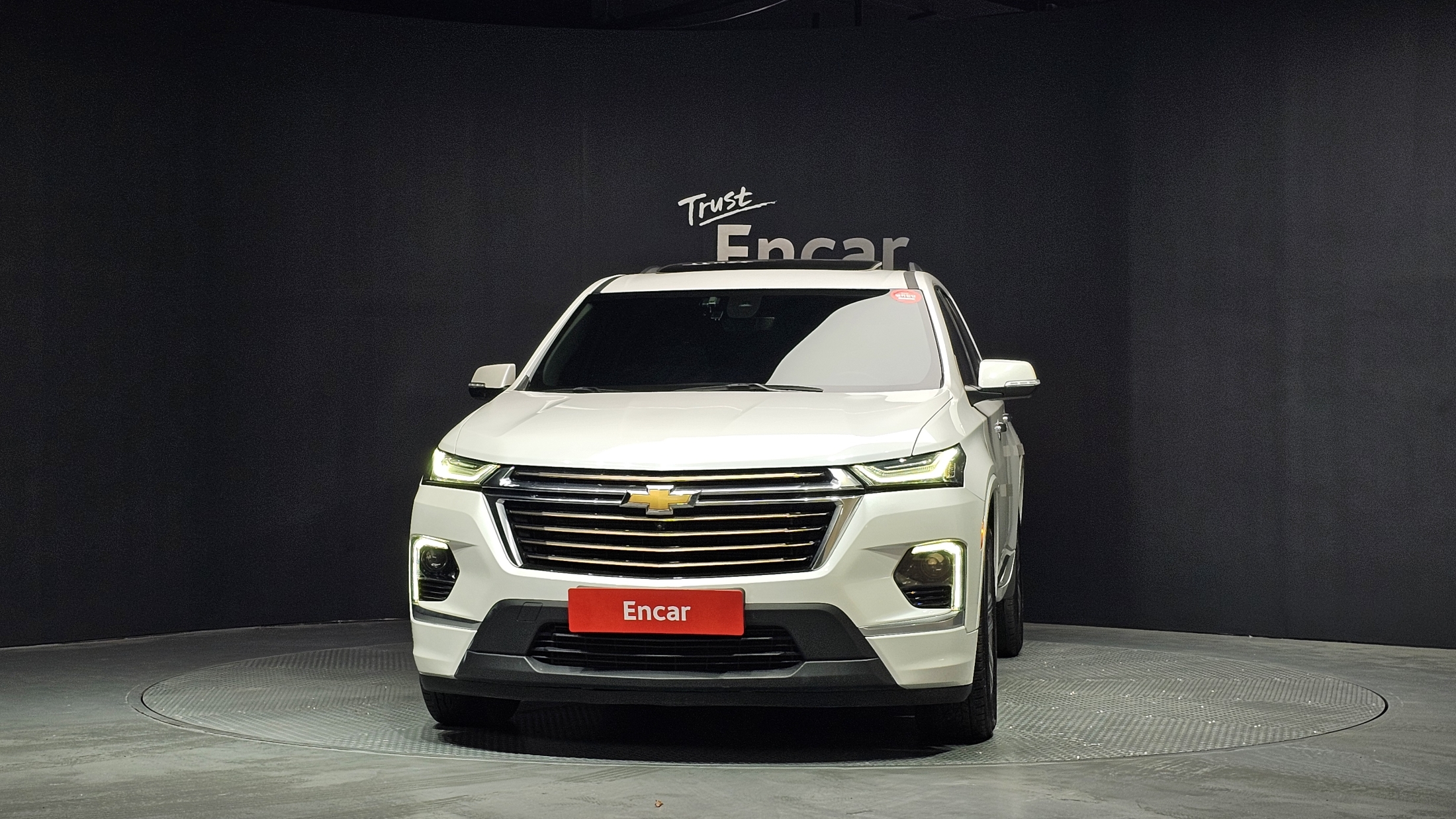 CHEVROLET TRAVERSE photo 3