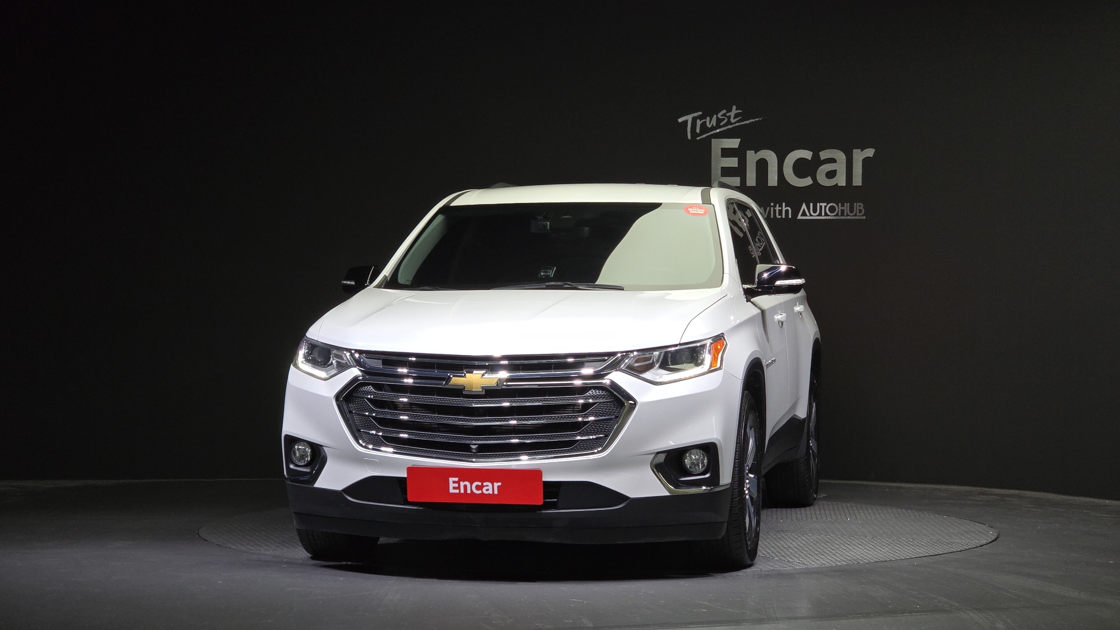 CHEVROLET TRAVERSE photo 2