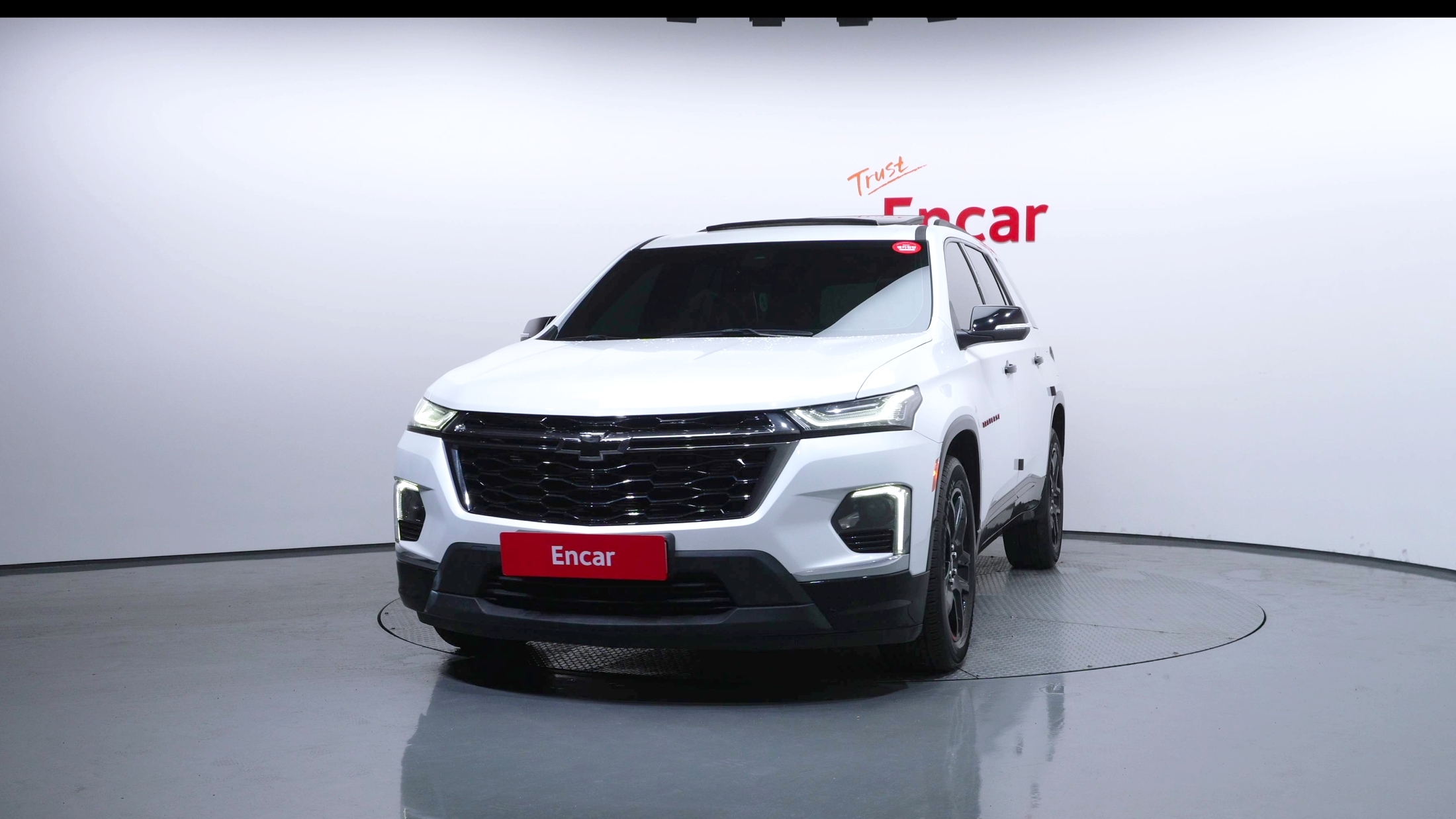 CHEVROLET TRAVERSE photo 3