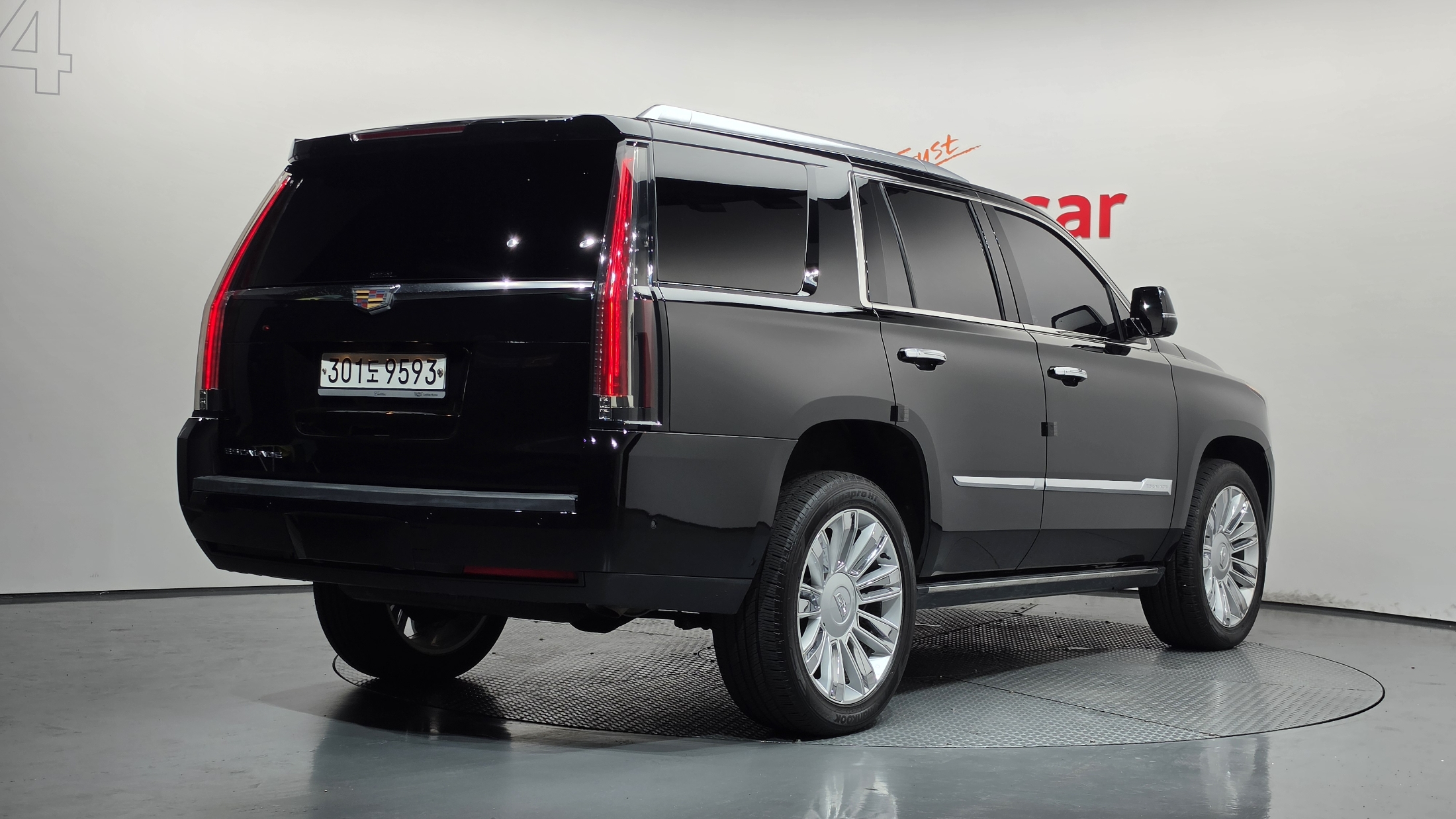 CADILLAC ESCALADE photo 2