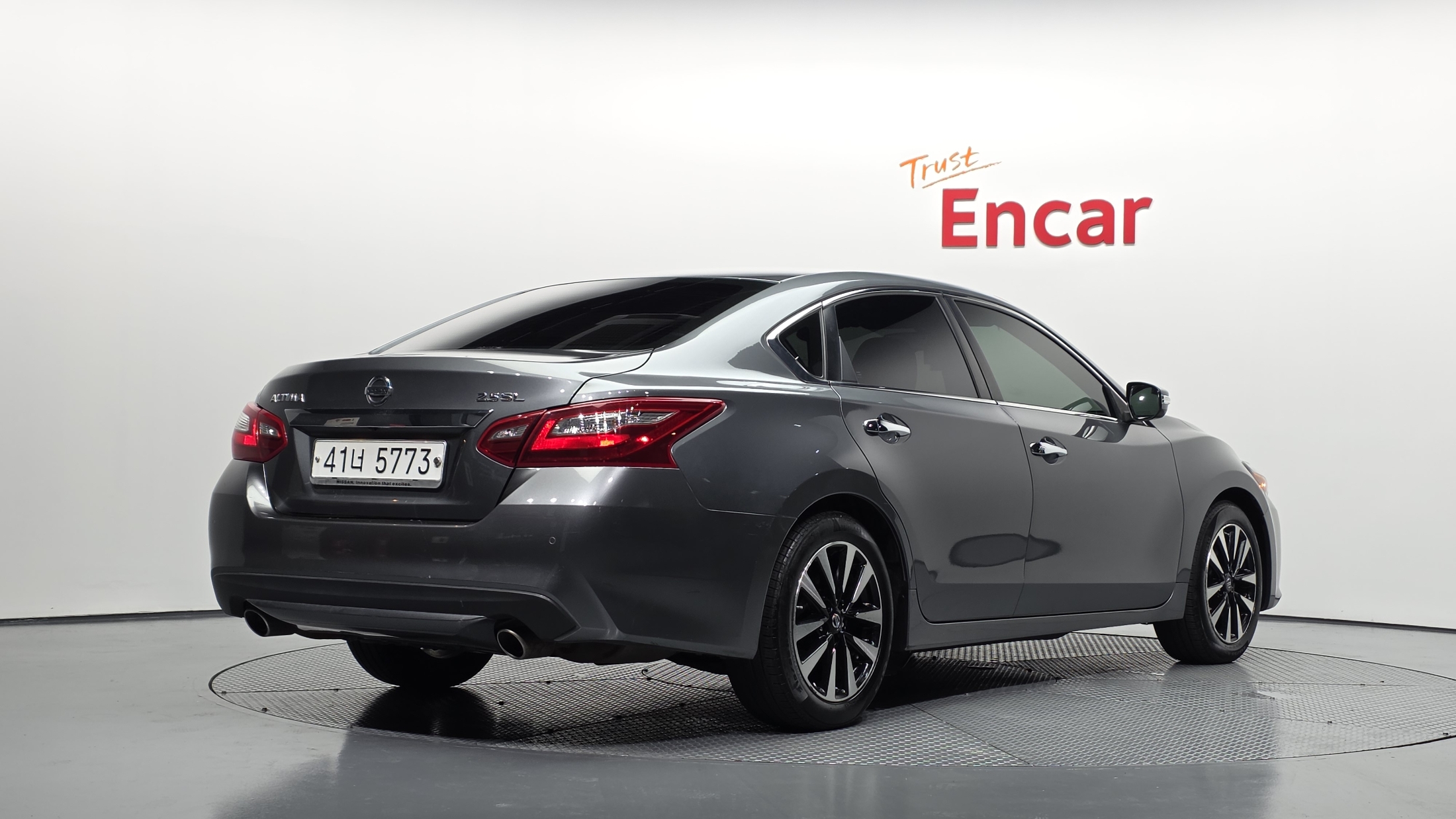NISSAN ALTIMA photo 2