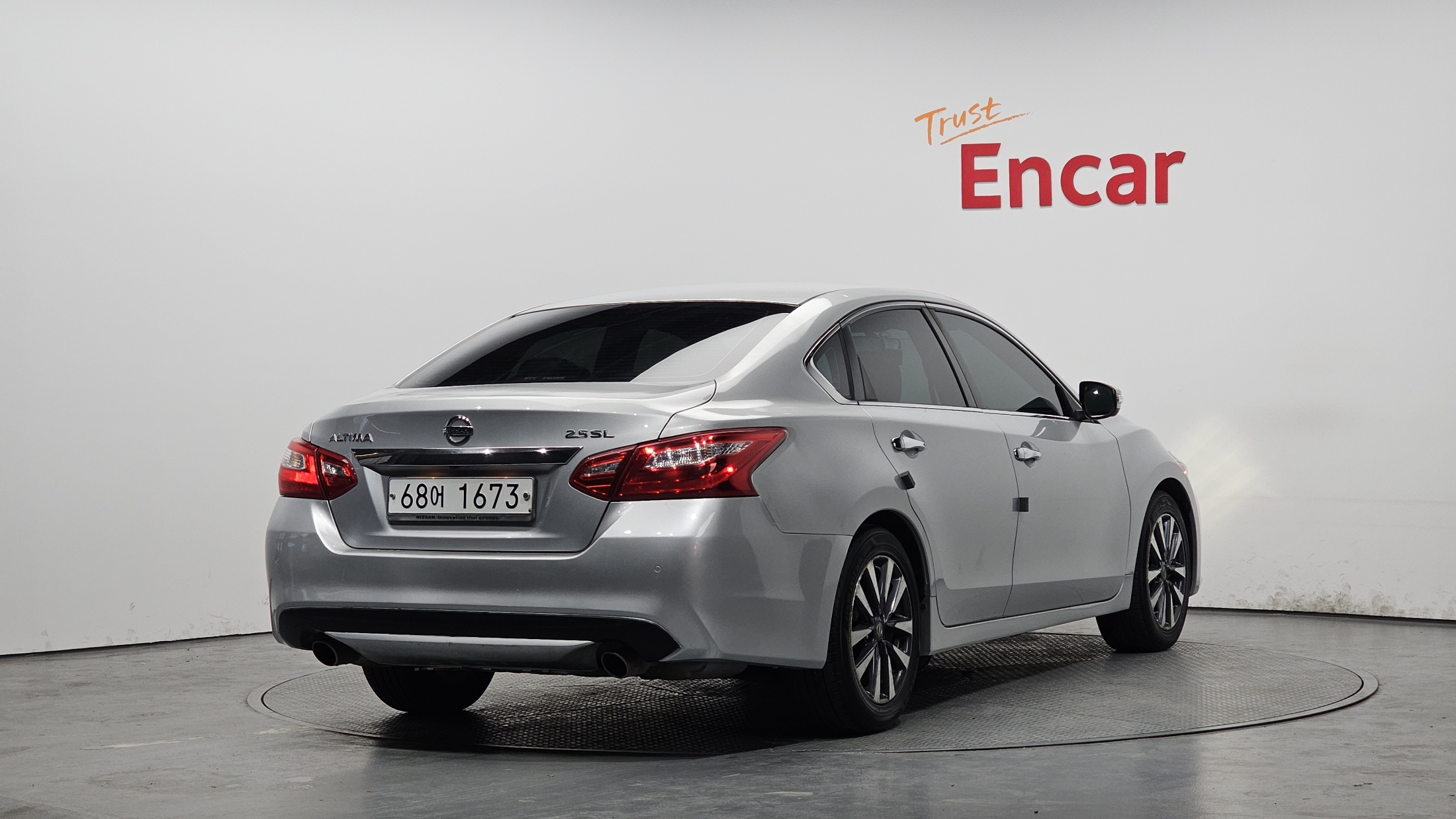 NISSAN ALTIMA photo 2