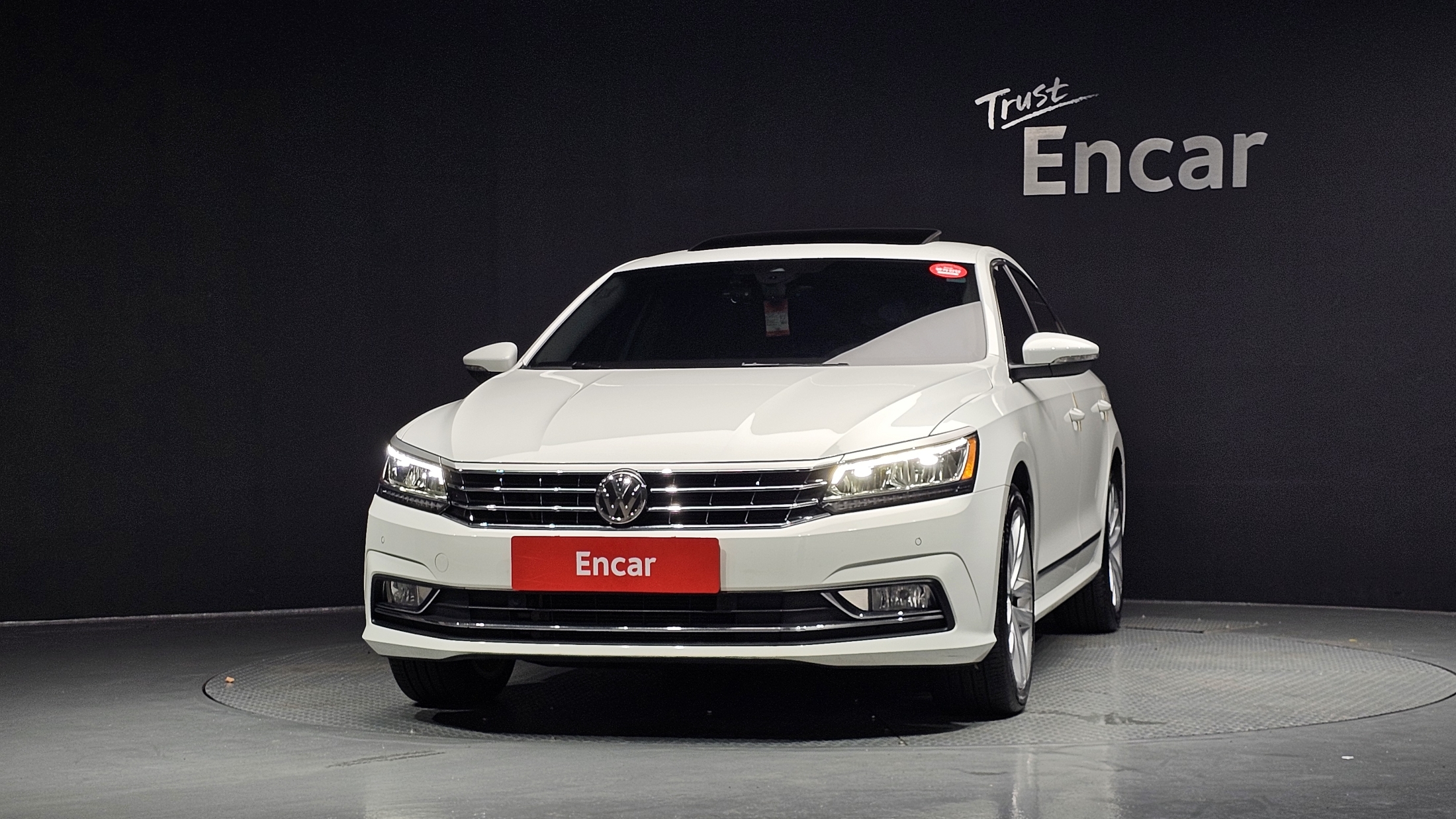 VOLKSWAGEN PASSAT photo 3