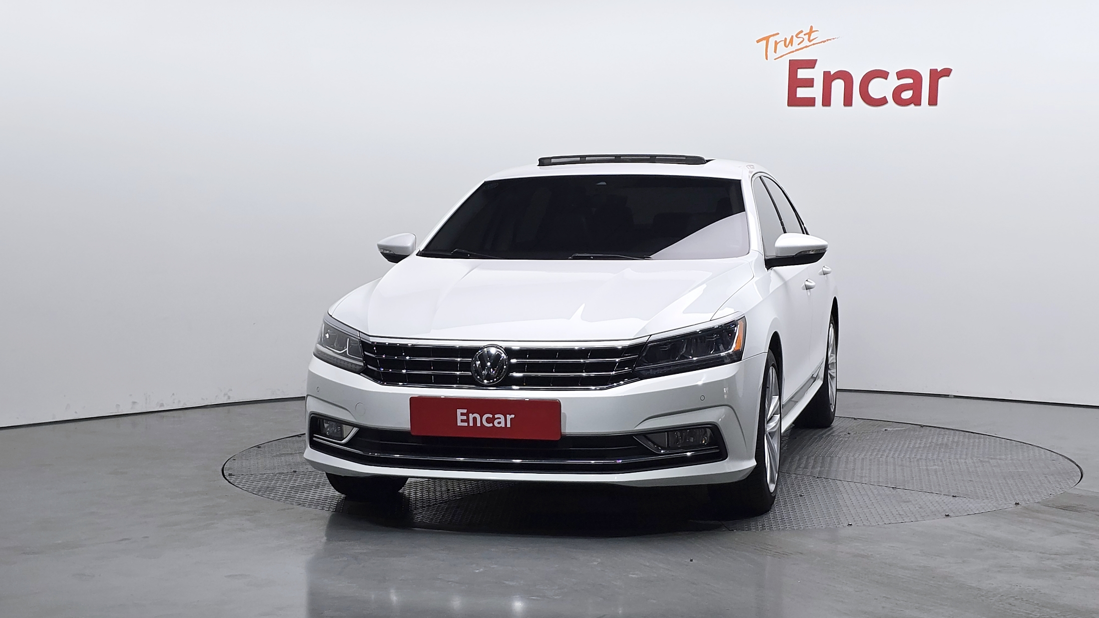 VOLKSWAGEN PASSAT photo 3