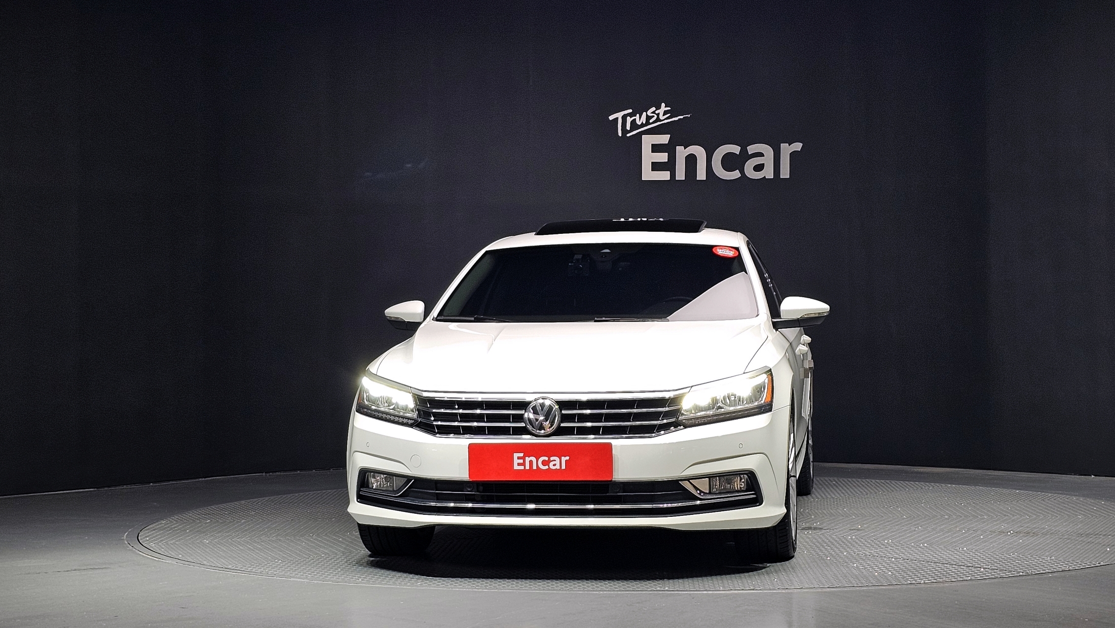 VOLKSWAGEN PASSAT photo 3