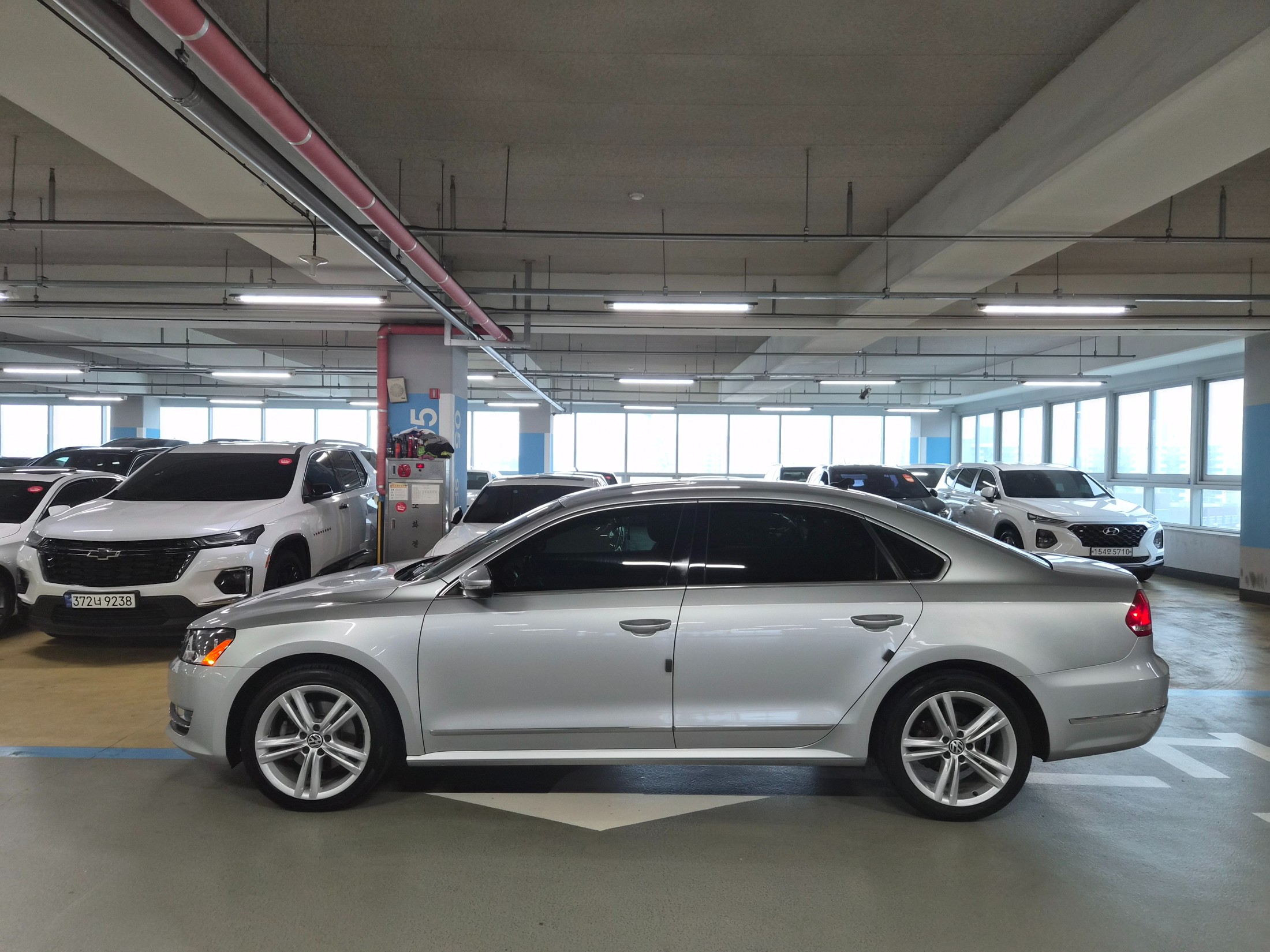 VOLKSWAGEN PASSAT photo 3