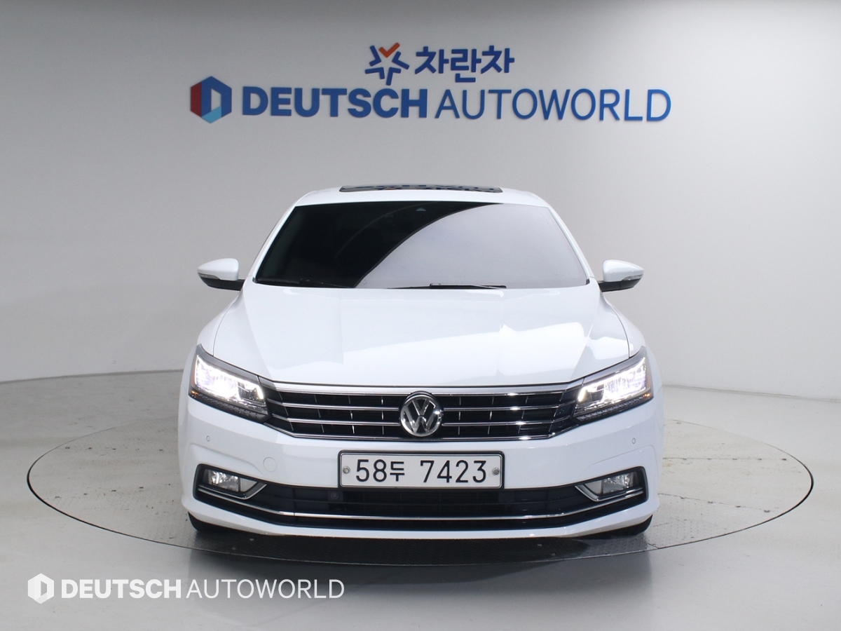 VOLKSWAGEN PASSAT photo 3