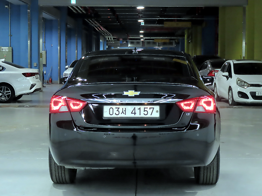 CHEVROLET IMPALA photo 3