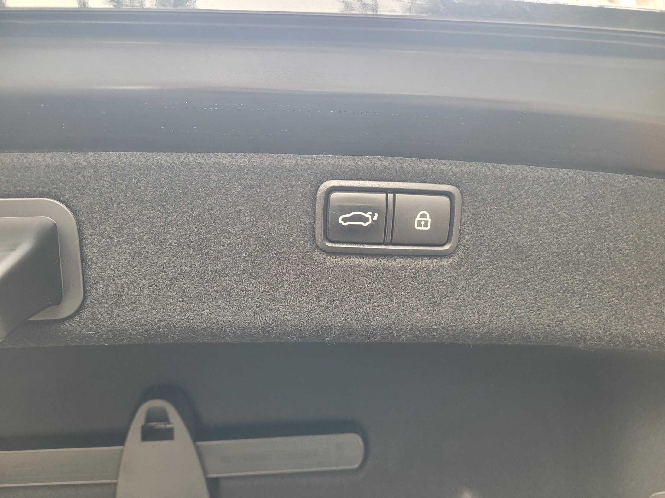 Mazda Bongo front view