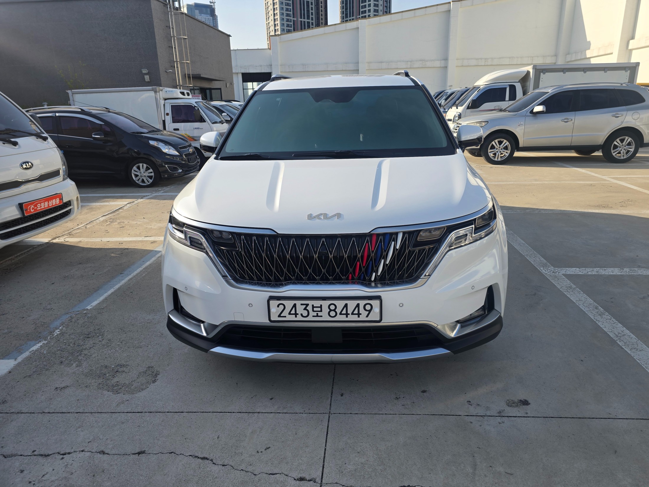 KIA CARNIVAL