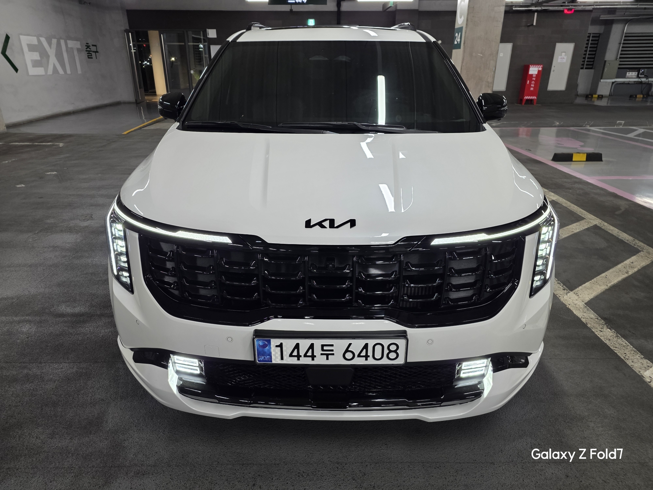 KIA CARNIVAL photo 2