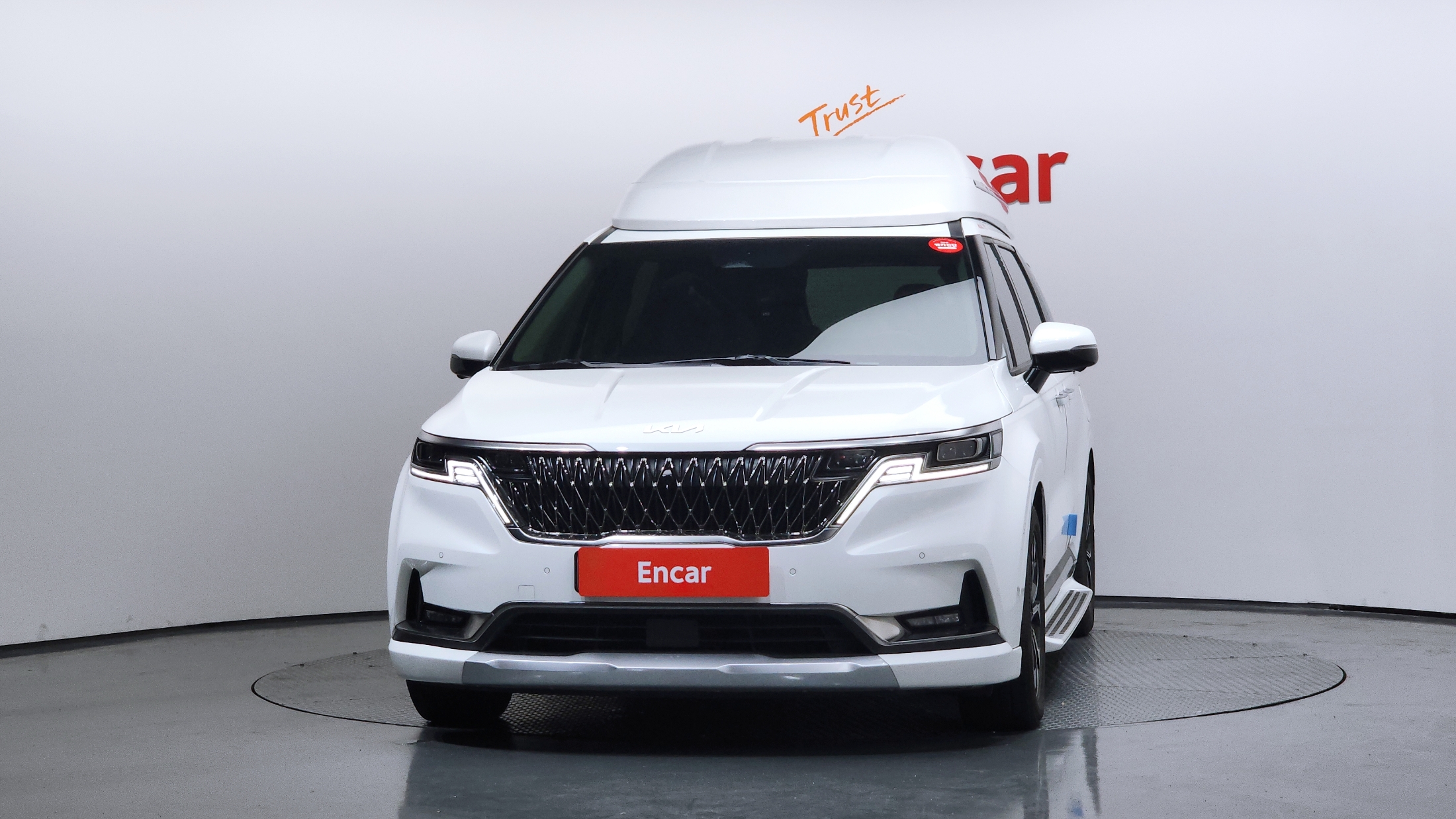 KIA CARNIVAL photo 3