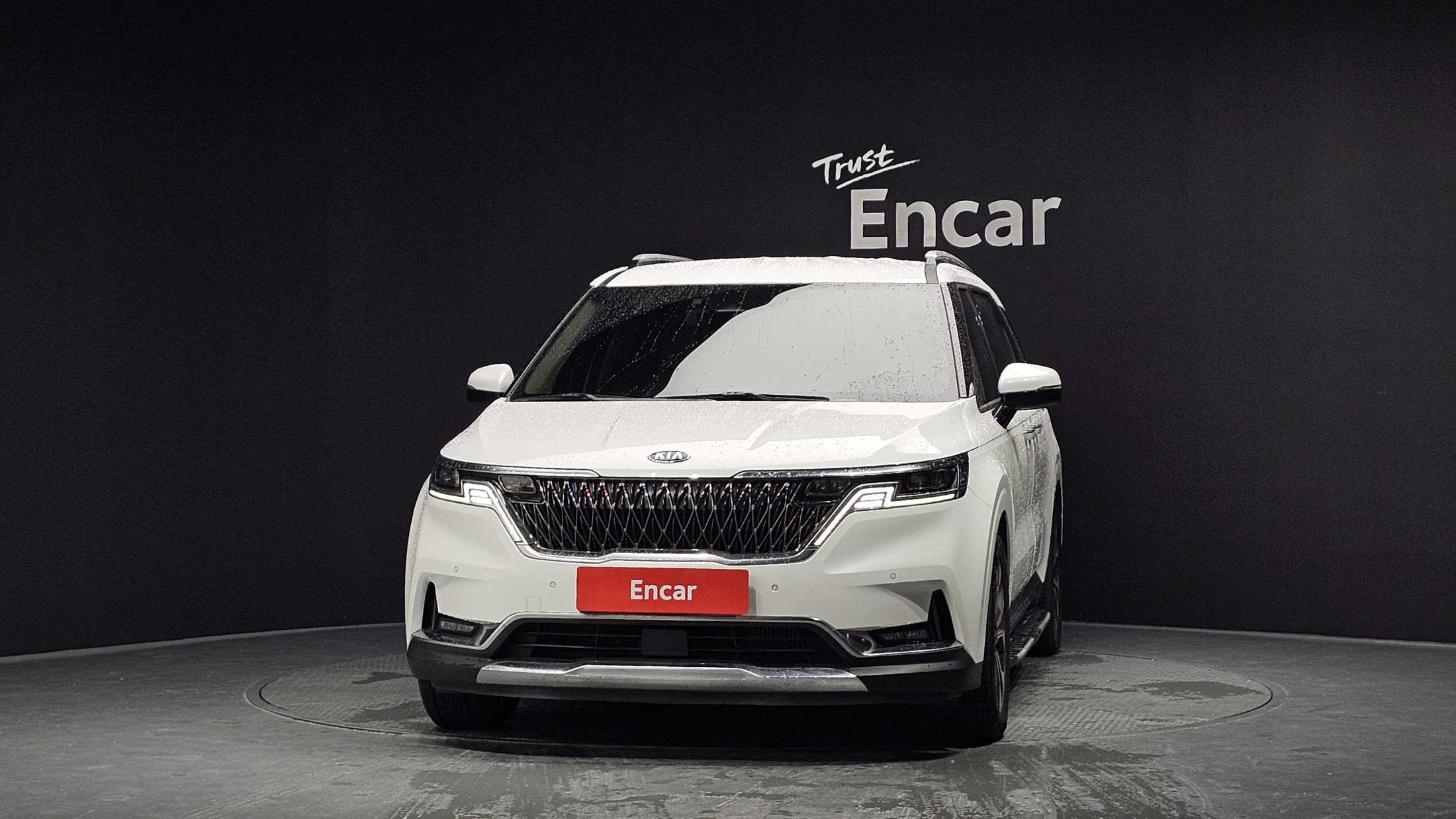KIA CARNIVAL photo 3