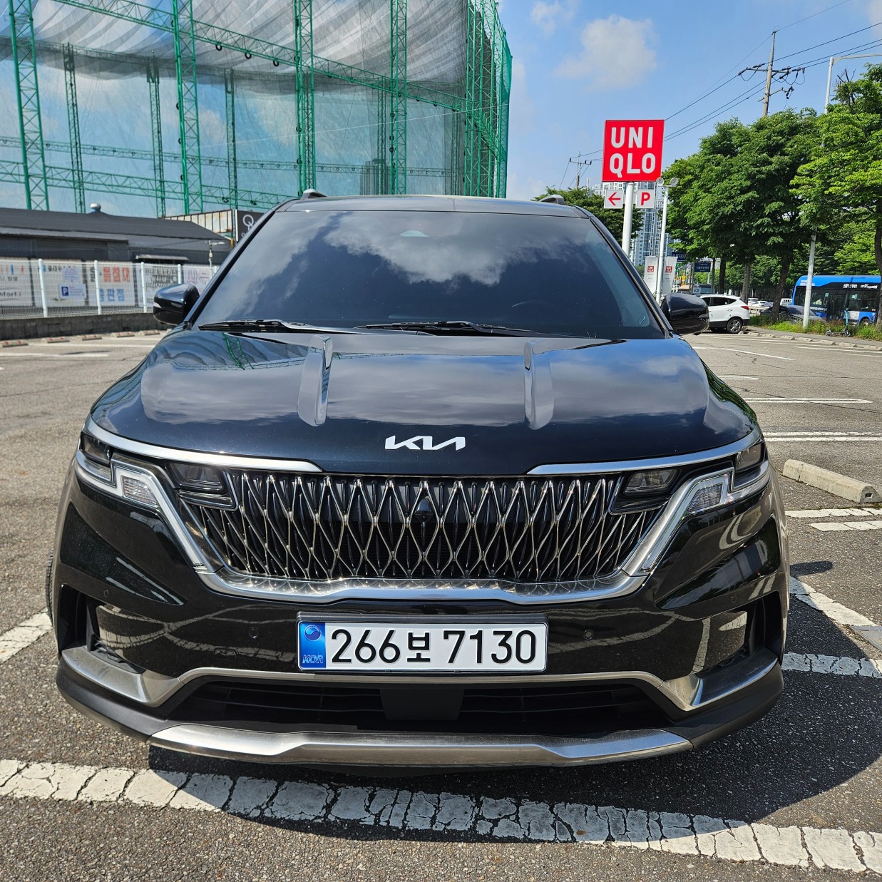 KIA CARNIVAL photo 3