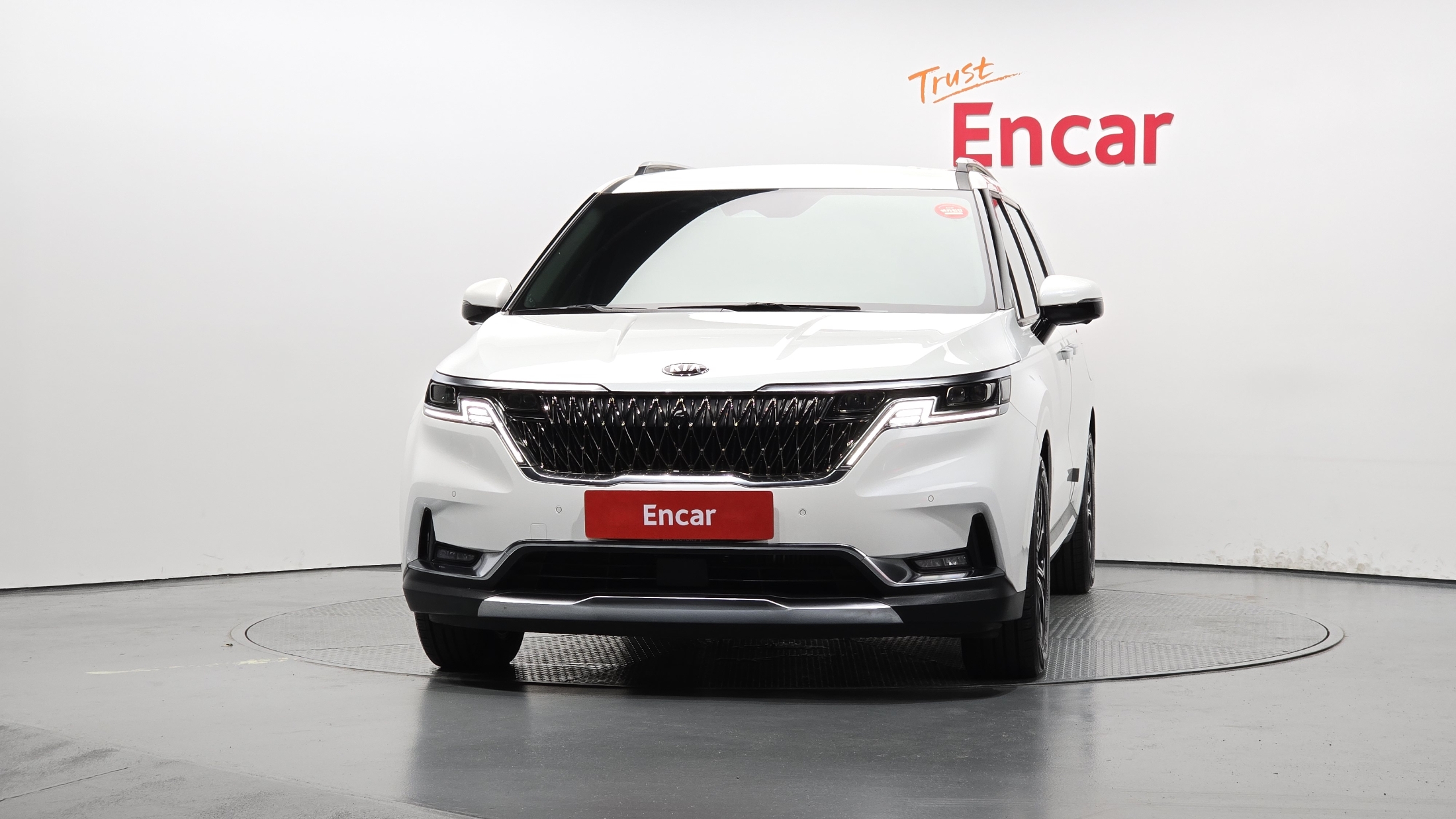 KIA CARNIVAL photo 3