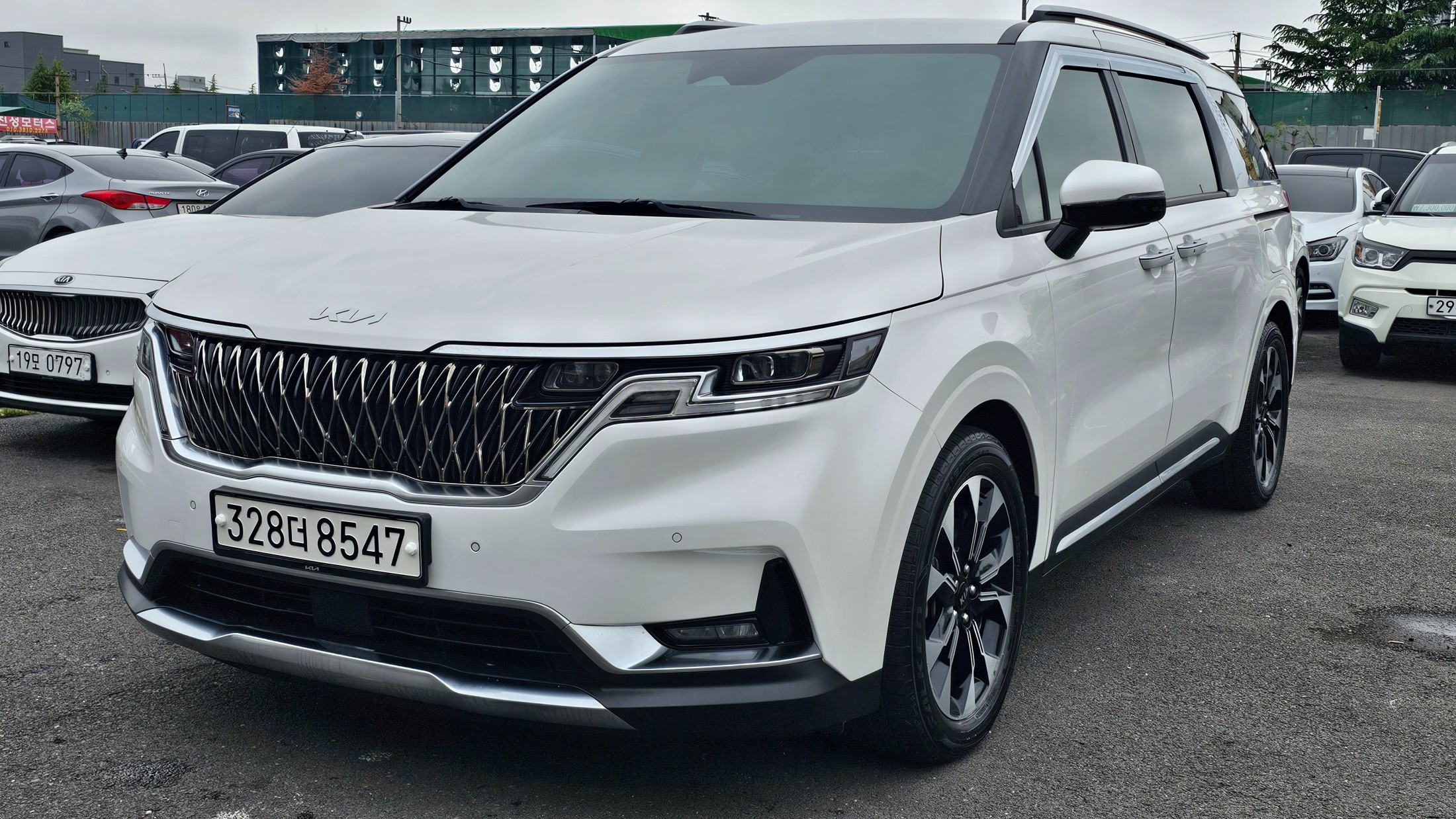 KIA CARNIVAL