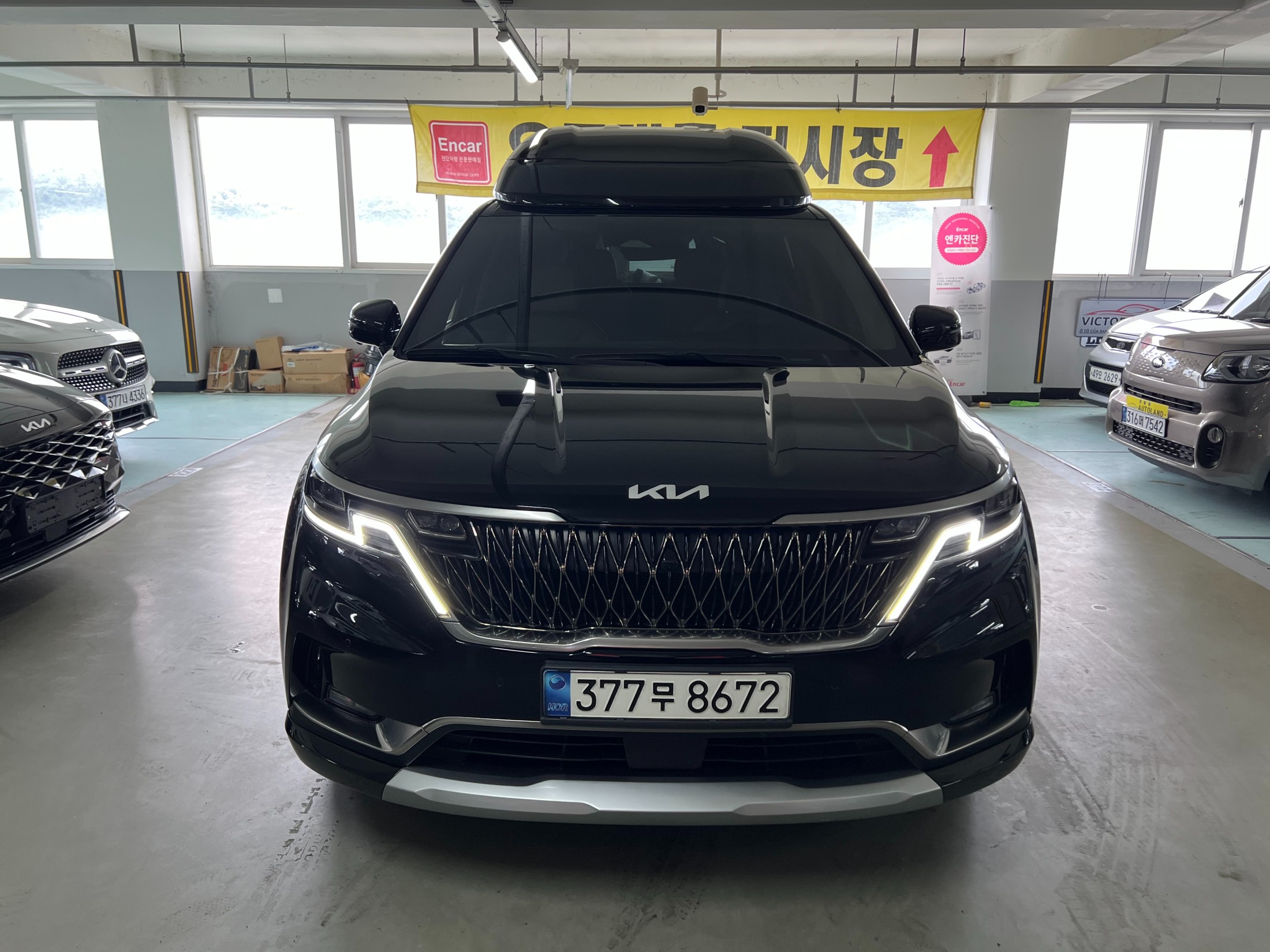 KIA CARNIVAL photo 3
