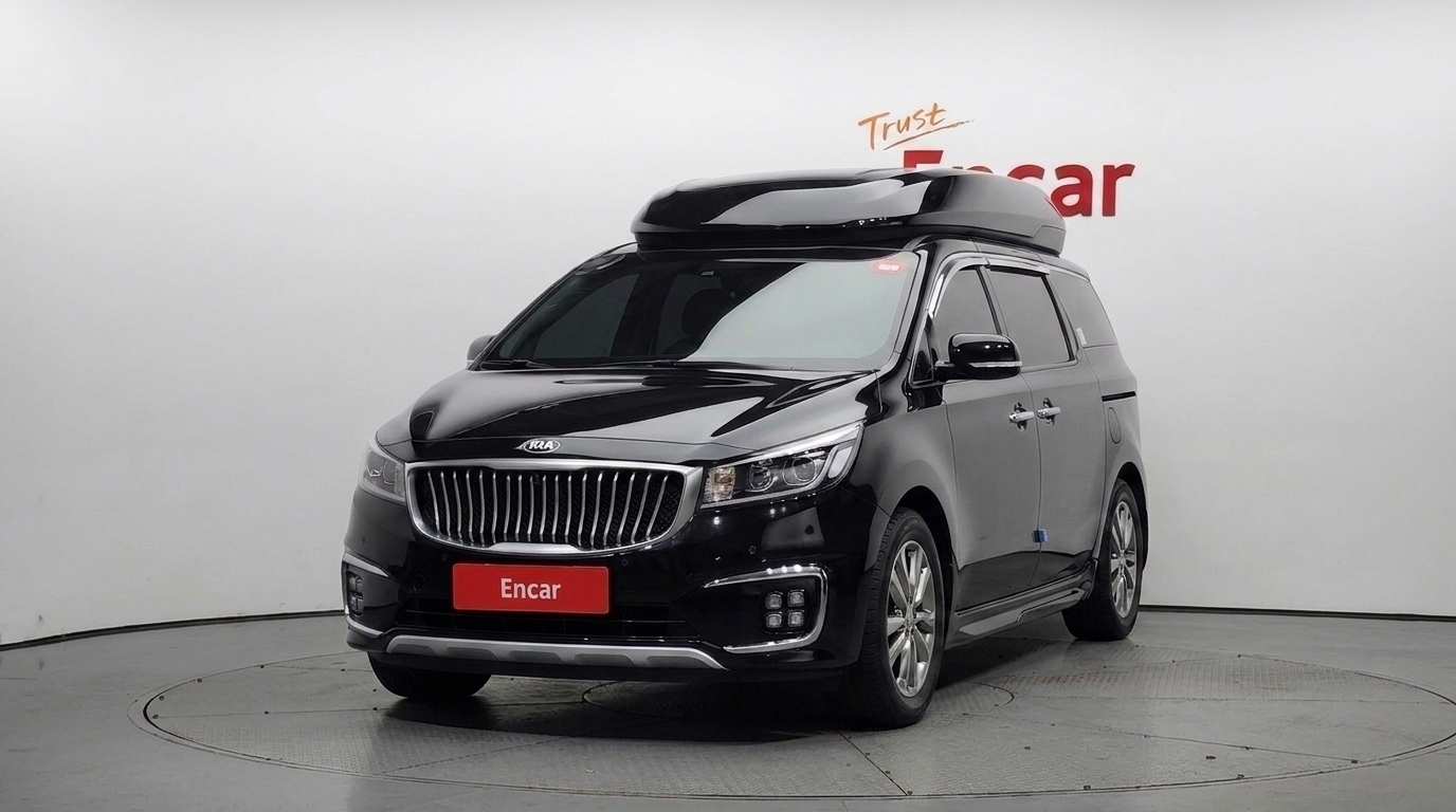 KIA CARNIVAL photo 3