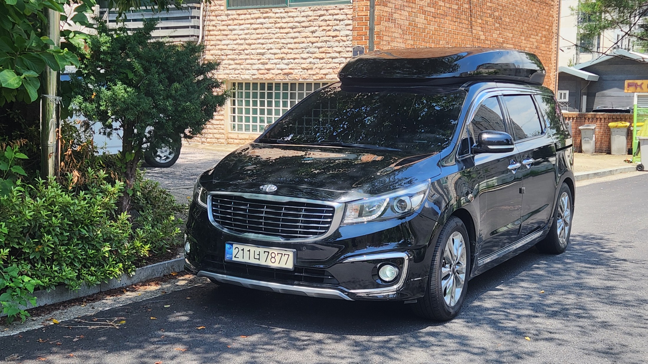 KIA CARNIVAL