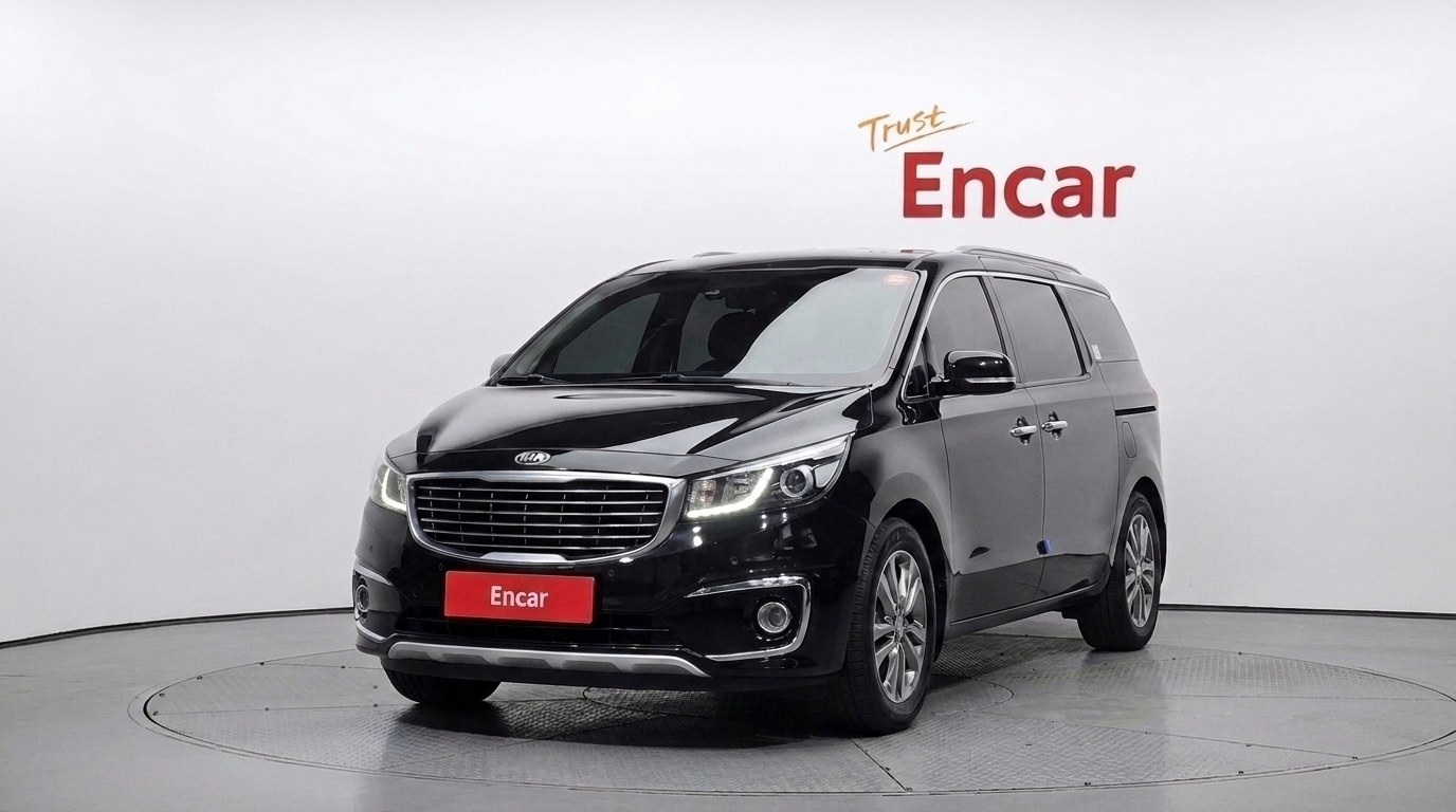 KIA CARNIVAL photo 3
