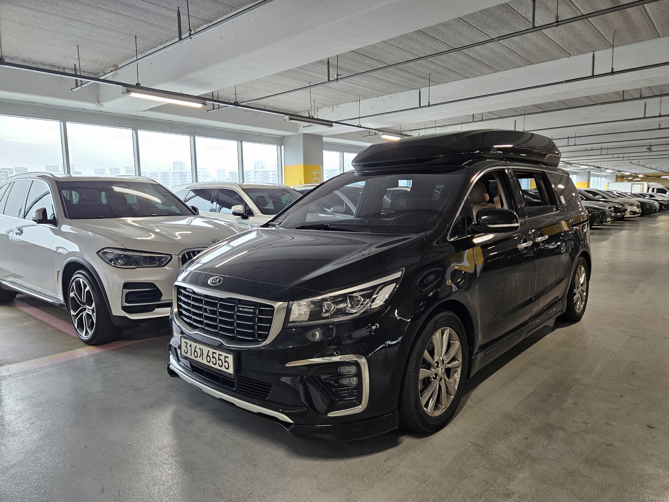 KIA CARNIVAL