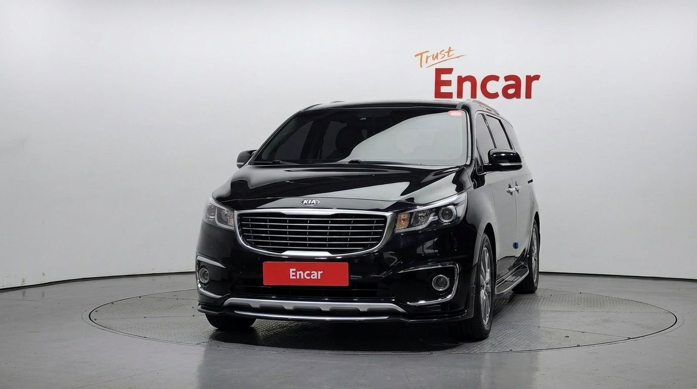 KIA CARNIVAL photo 3
