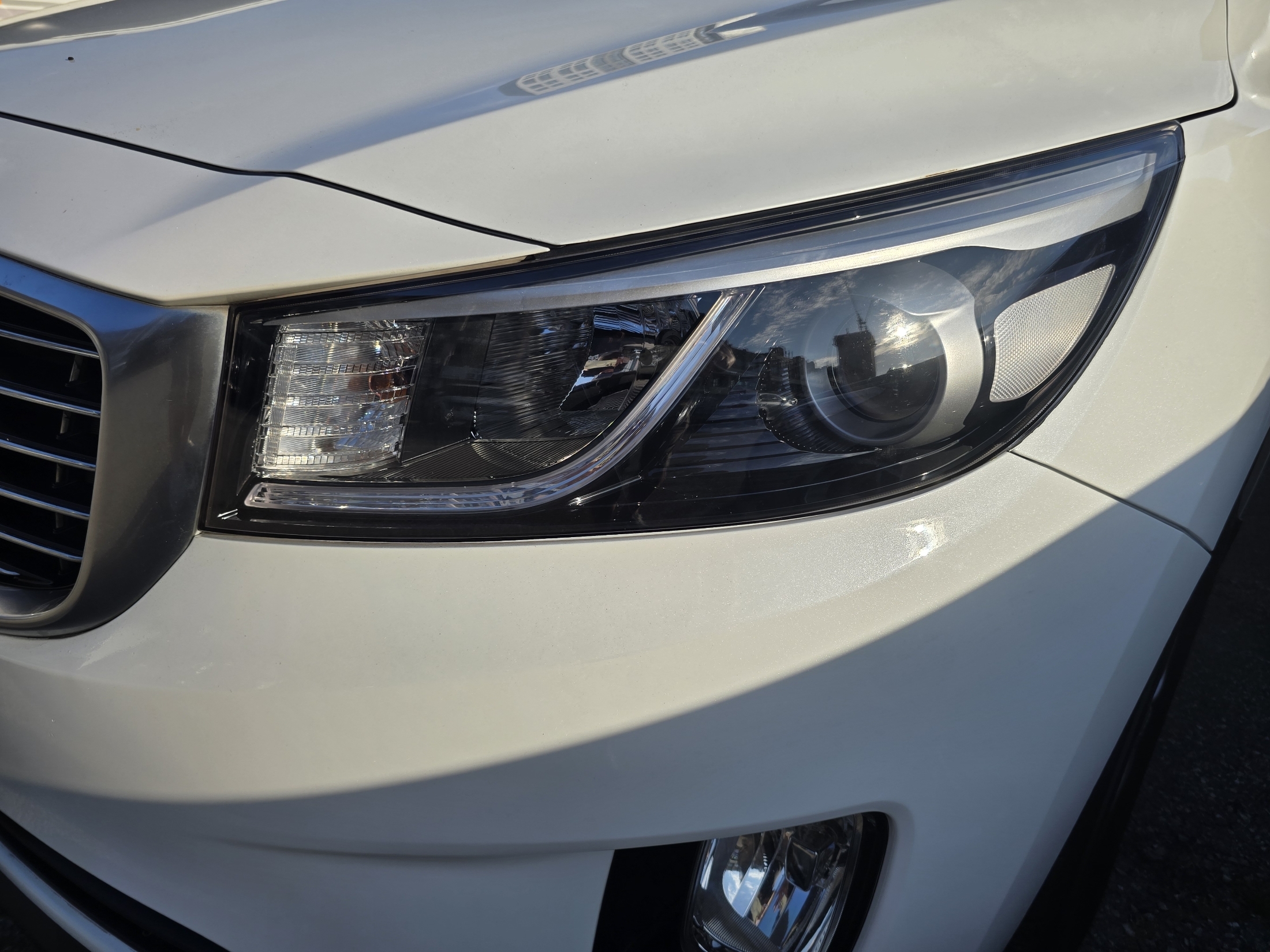 KIA CARNIVAL photo 3