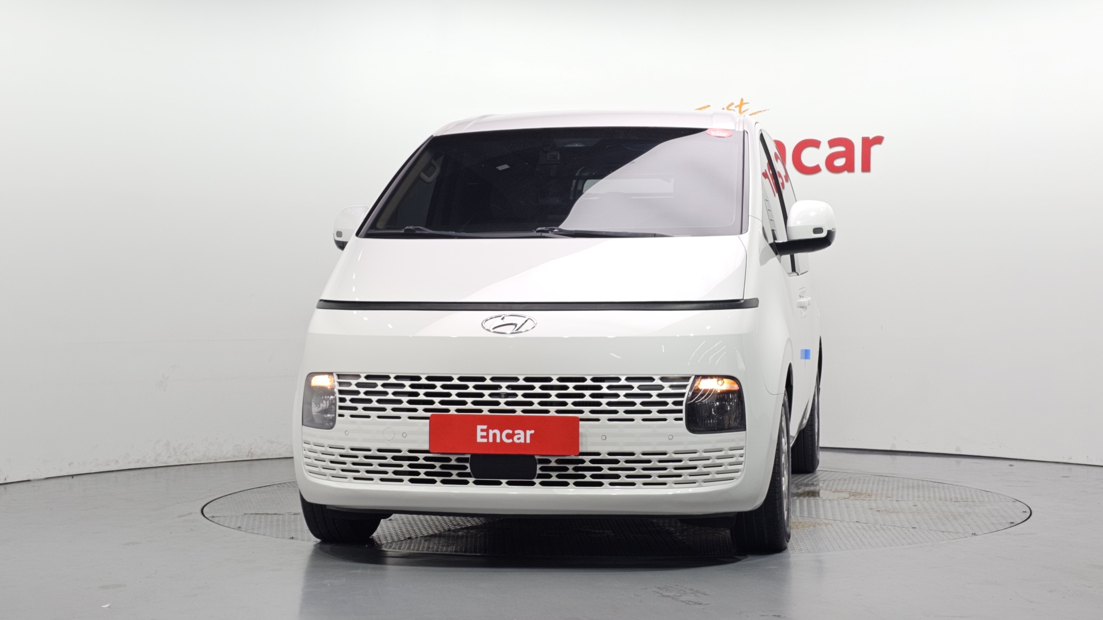 Mazda Bongo rear view