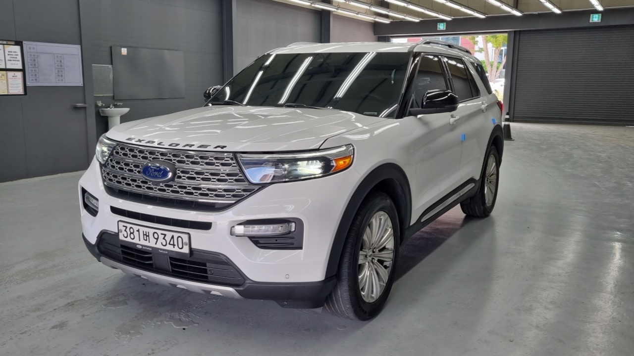 FORD EXPLORER