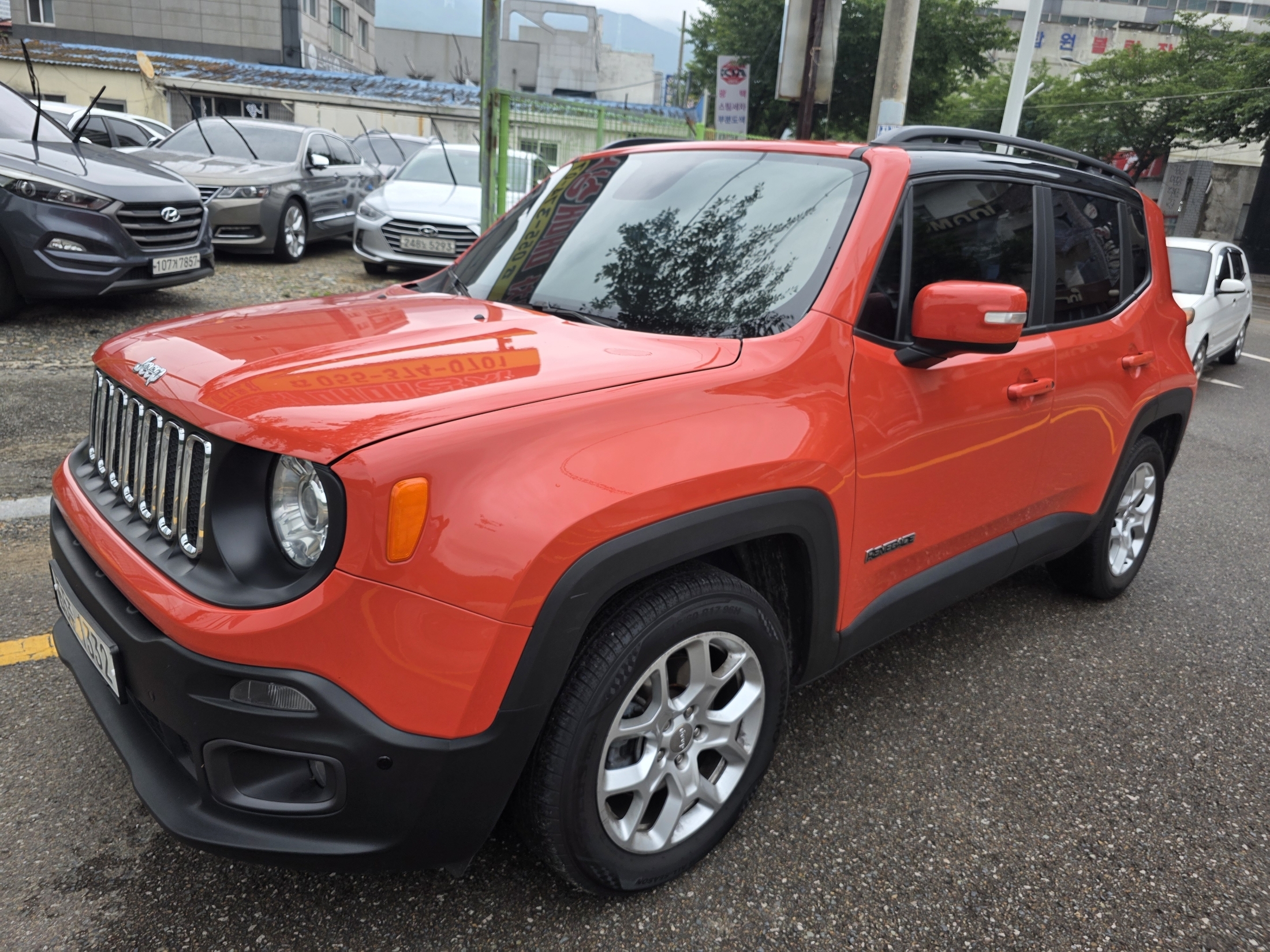JEEP RENEGADE photo 3