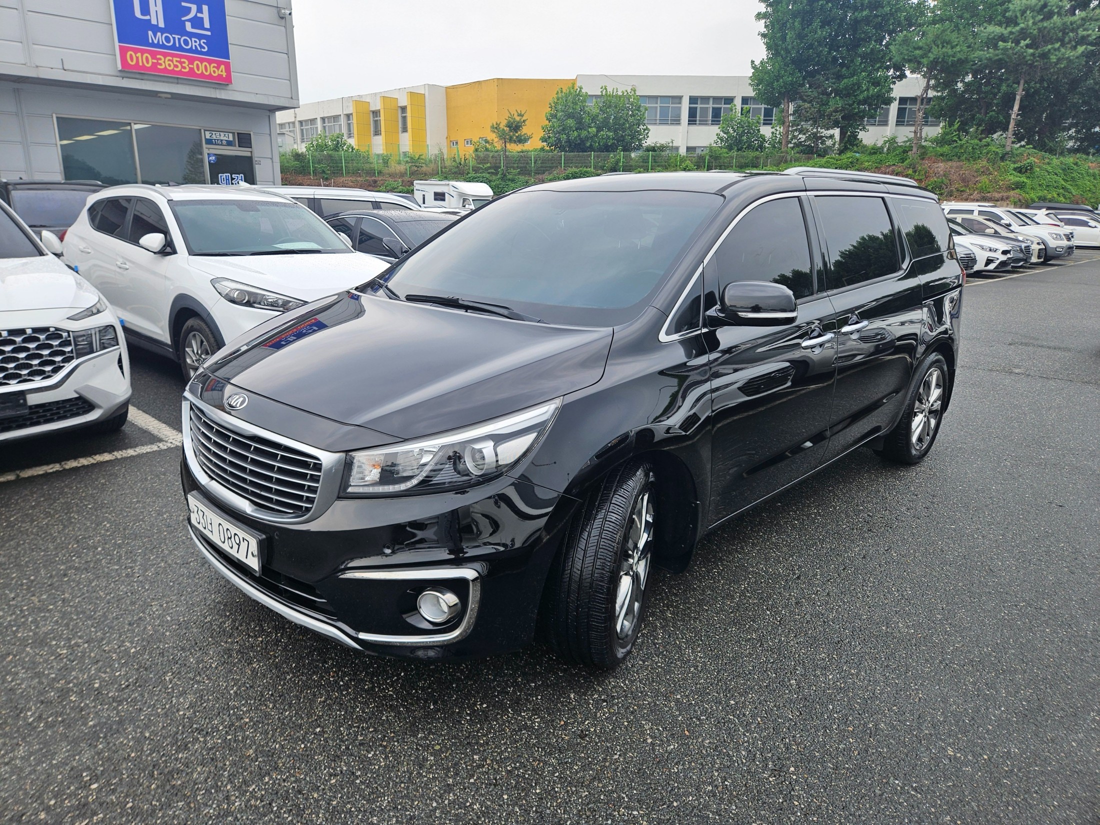 KIA CARNIVAL