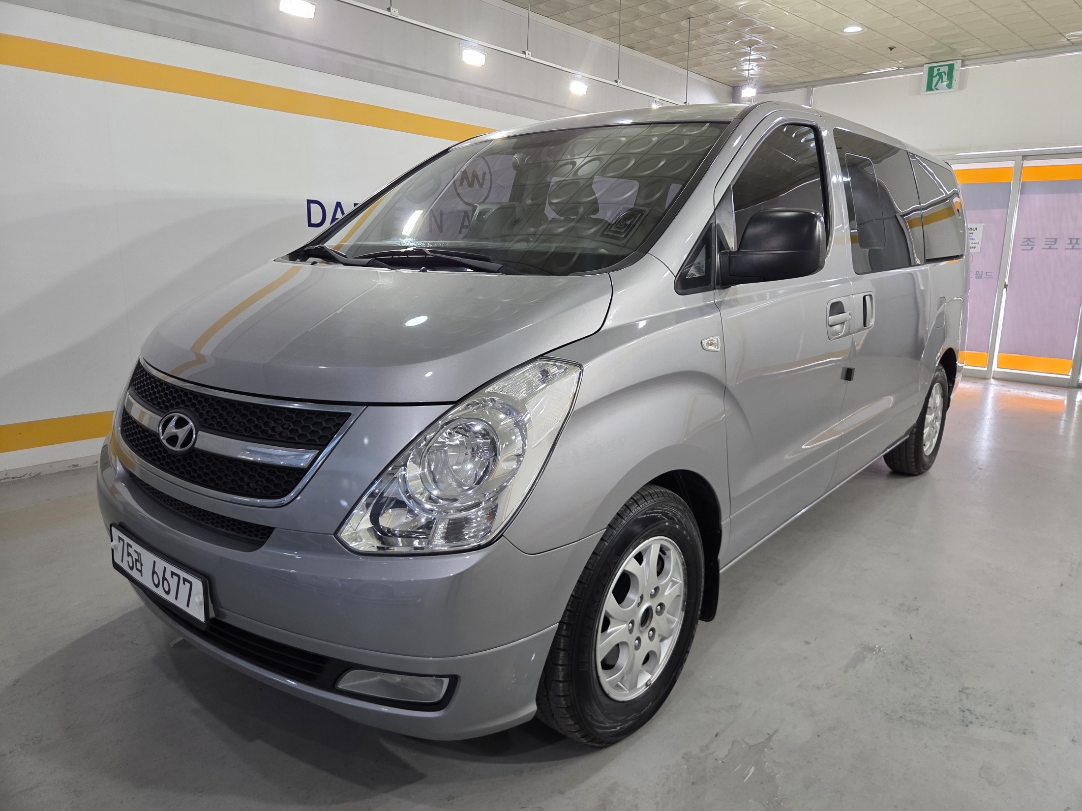 2011 Mazda Bongo Van