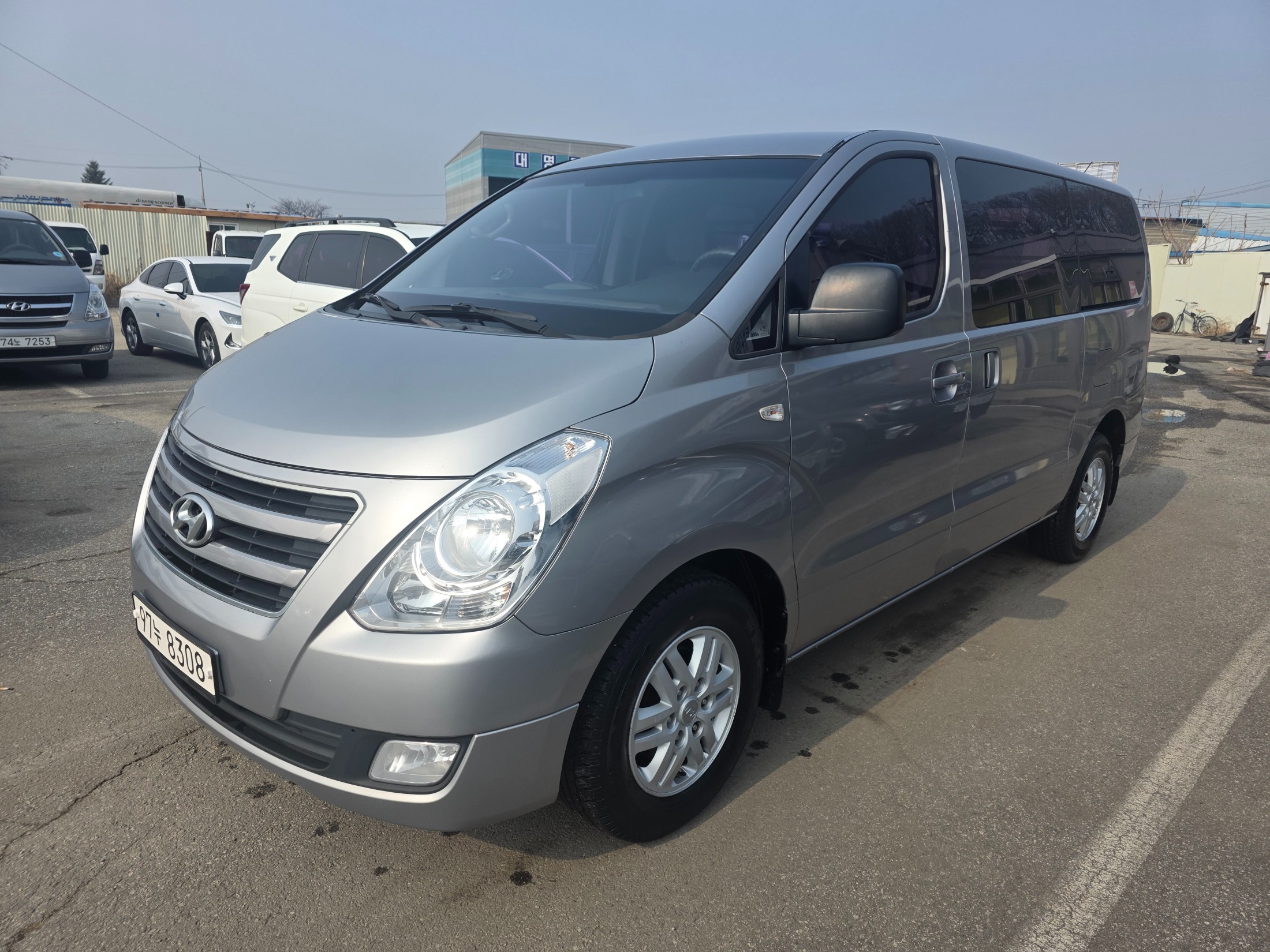 2011 Mazda Bongo Van