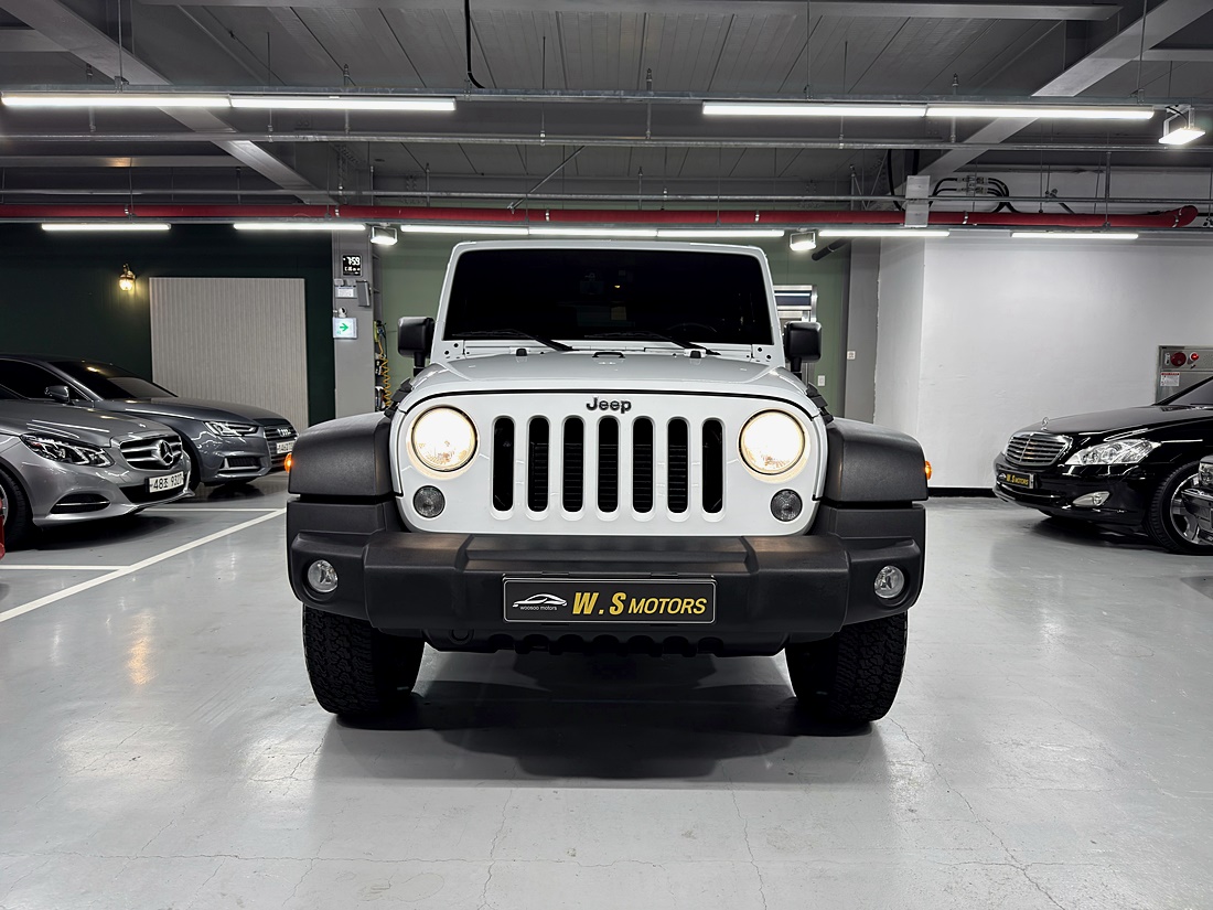 JEEP WRANGLER photo 2