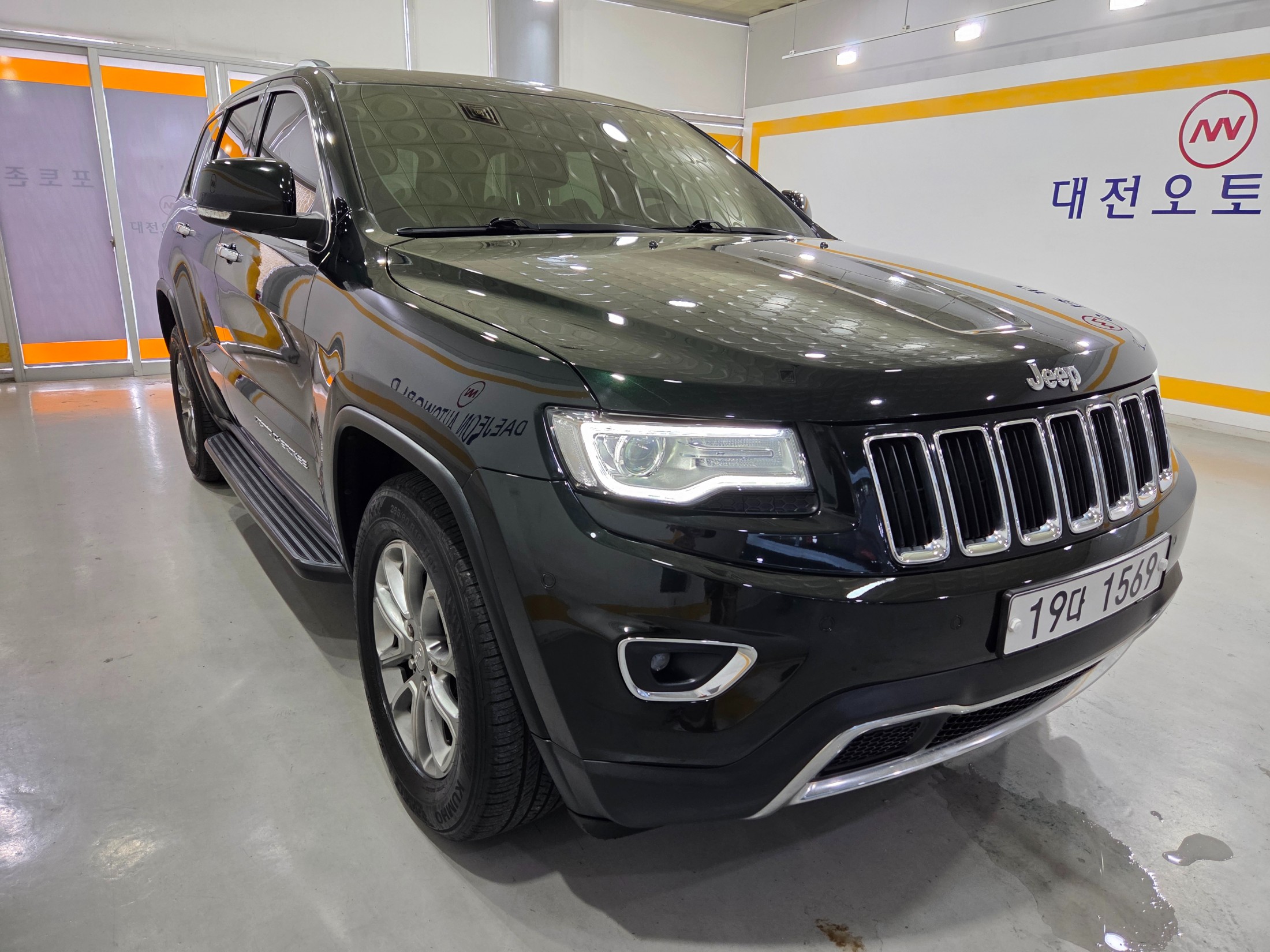 JEEP GRAND CHEROKEE photo 3