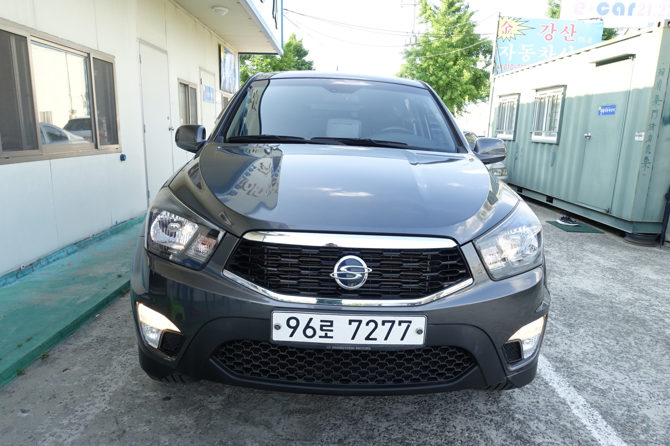 SSANGYONG KORANDO photo 2
